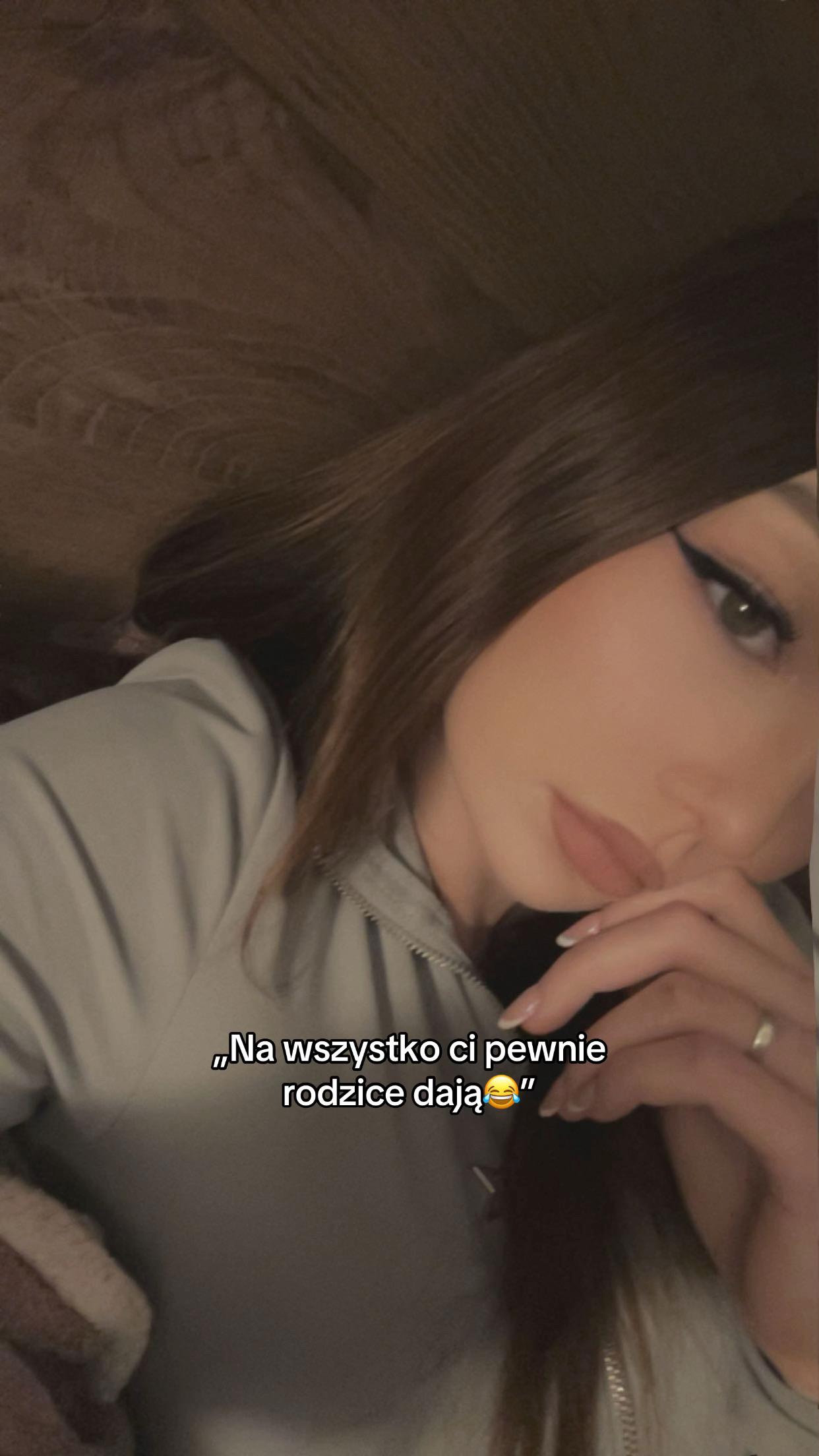 @ꨄ