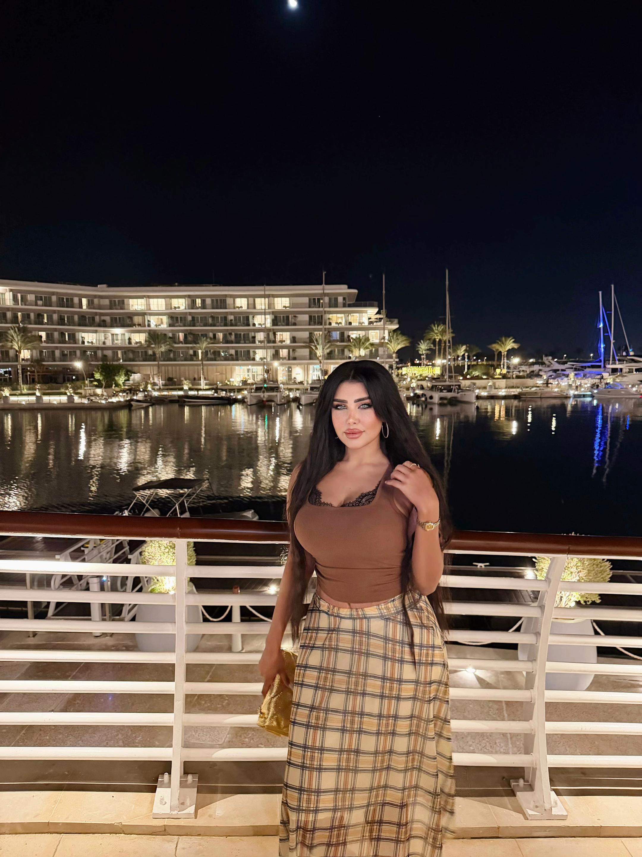 @الملكه يارا محمد