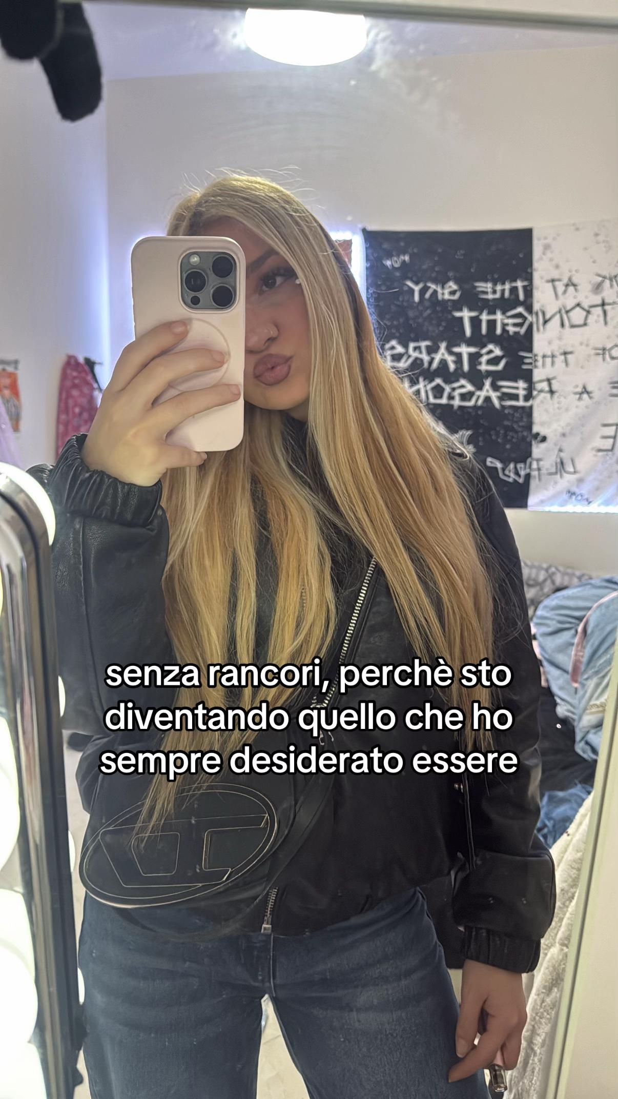 @iadaaaabeazy