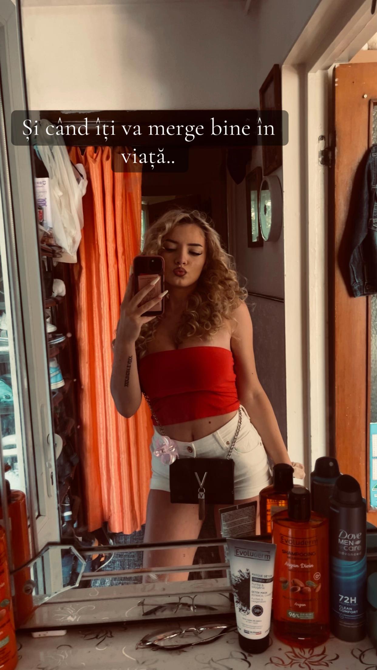 @2al3xia