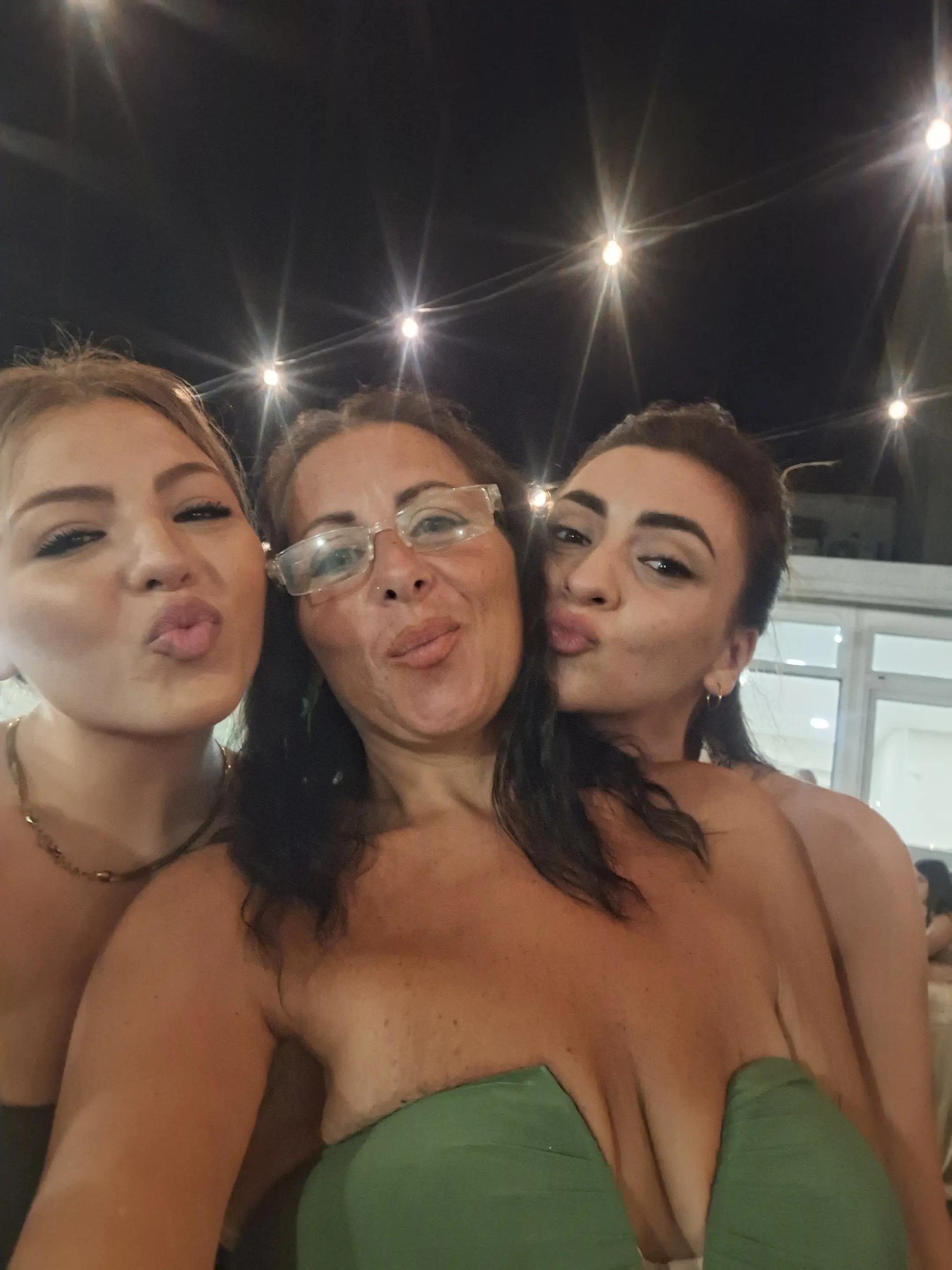 @rossellabovemenaf