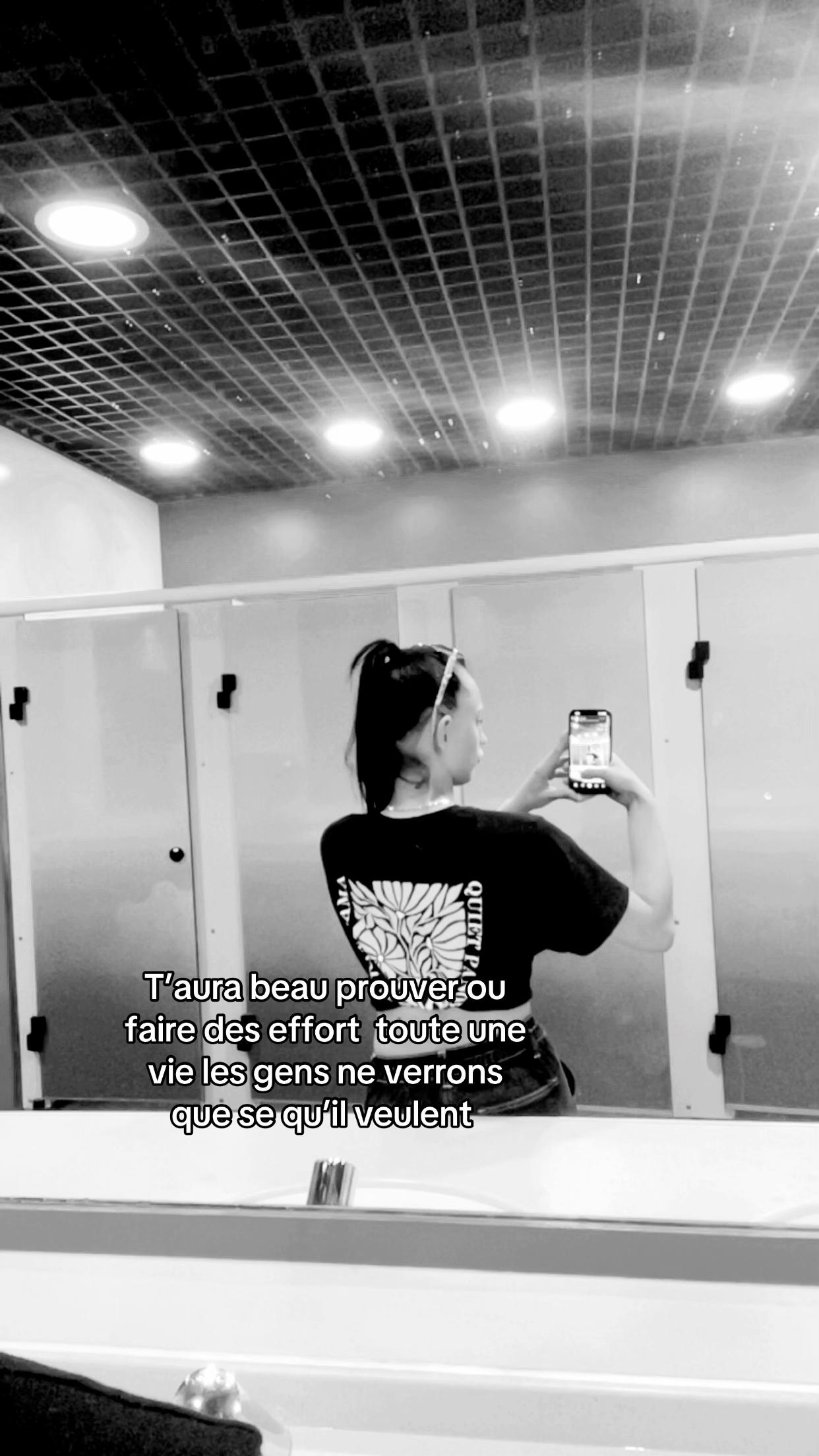 @Chargement…