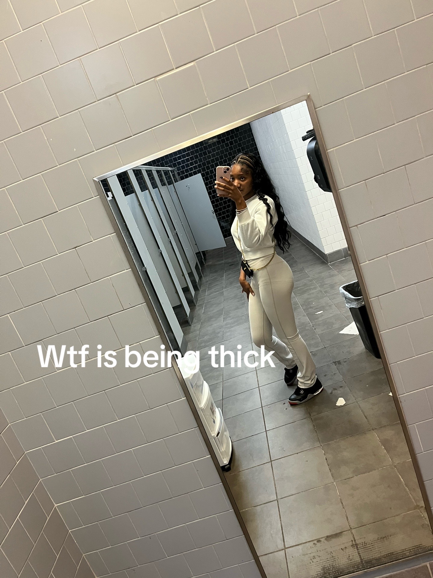@Pretty girl🥰