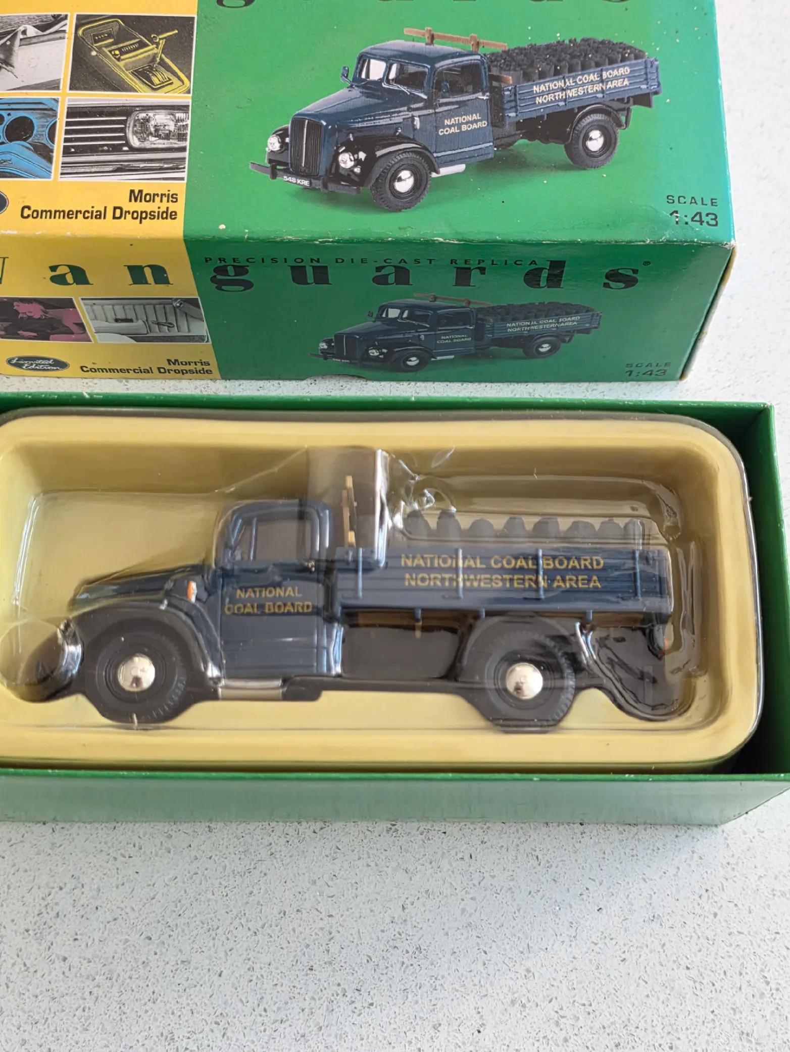 @Barnes Collectables