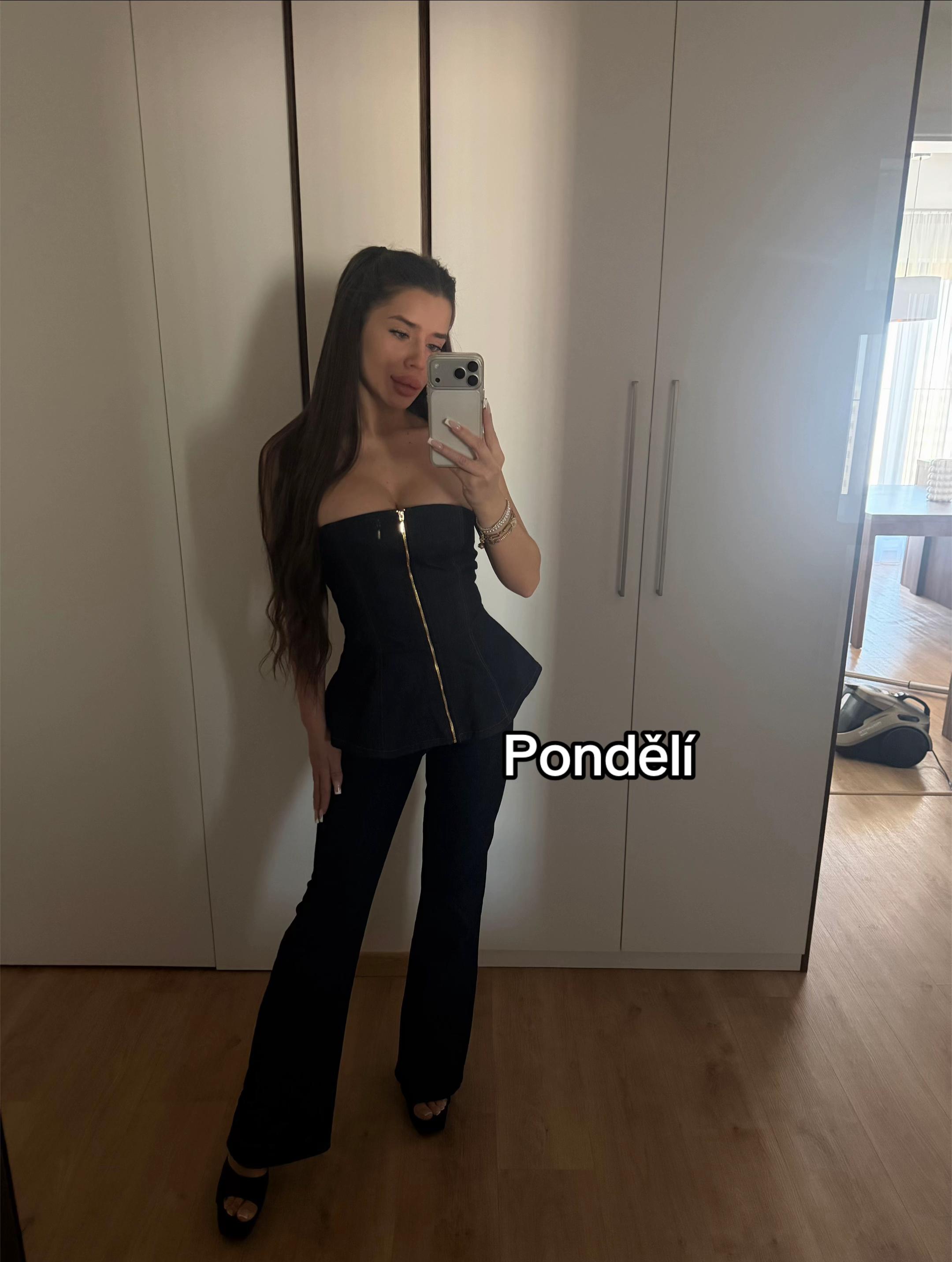 @missberenica