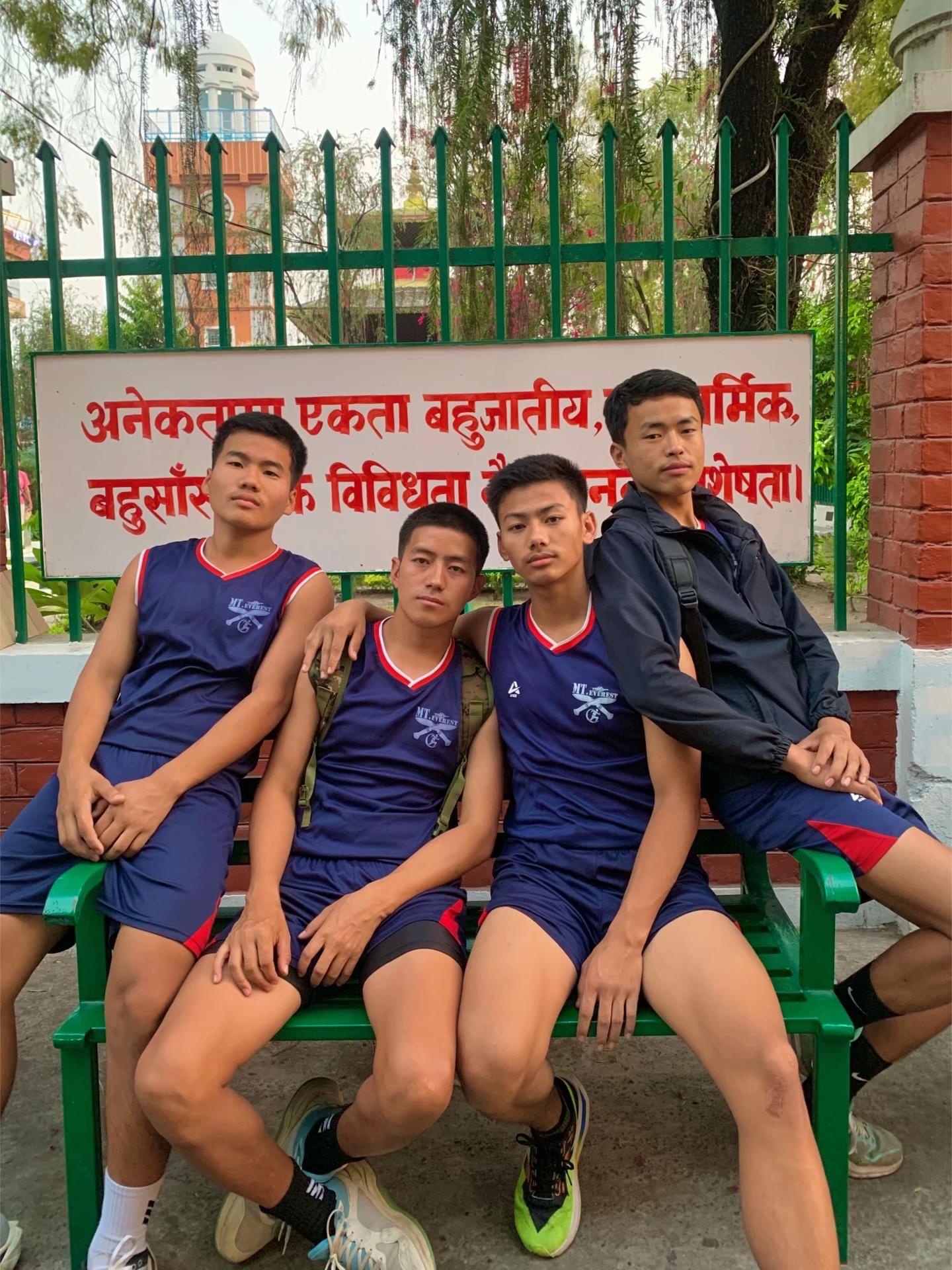 @रविन🦚