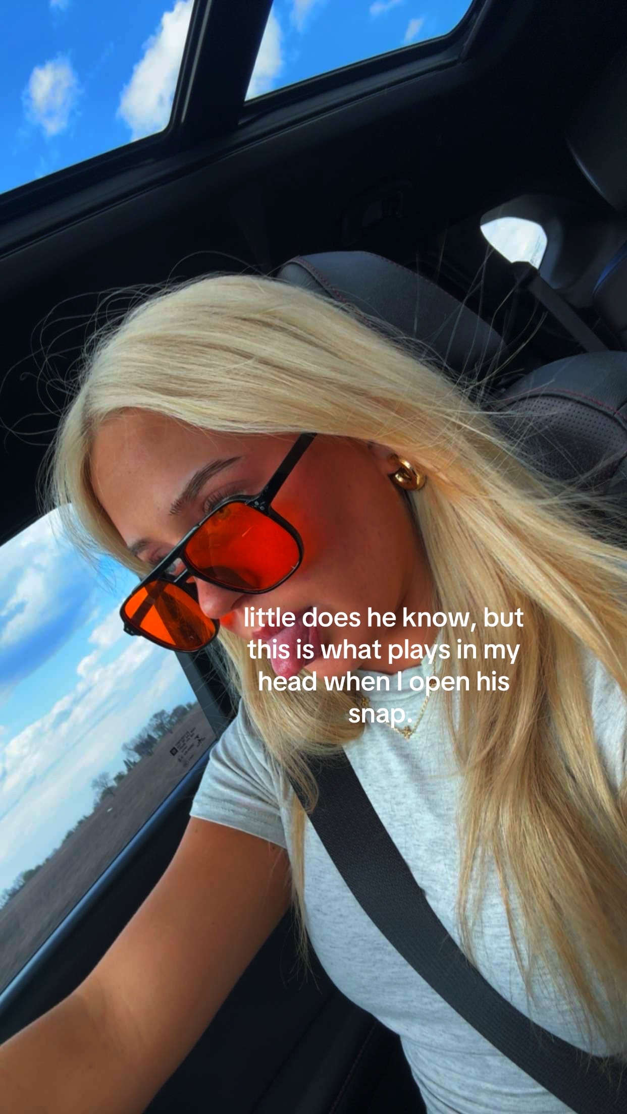 @T R I N I T Y  L Y N N