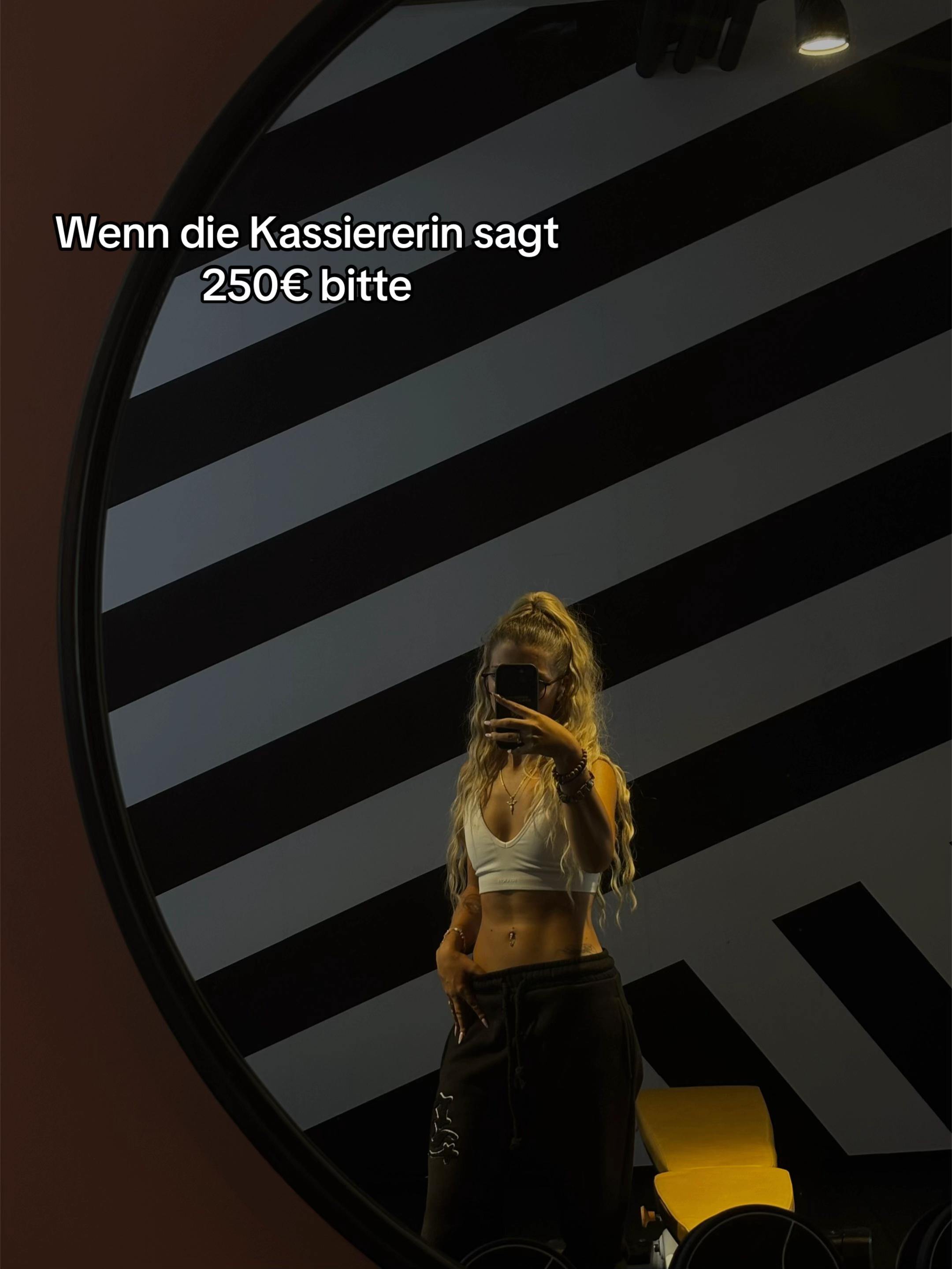 @♱