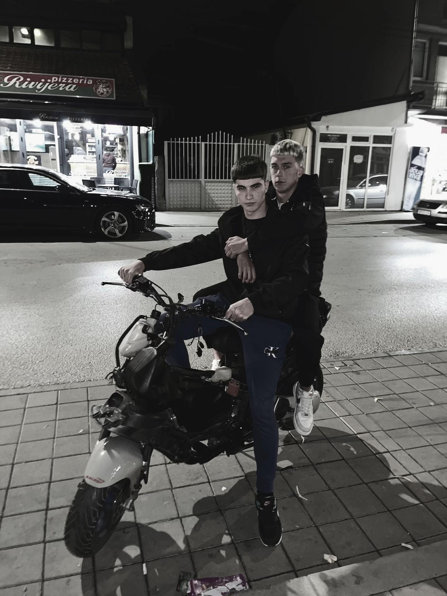 @___I.M___