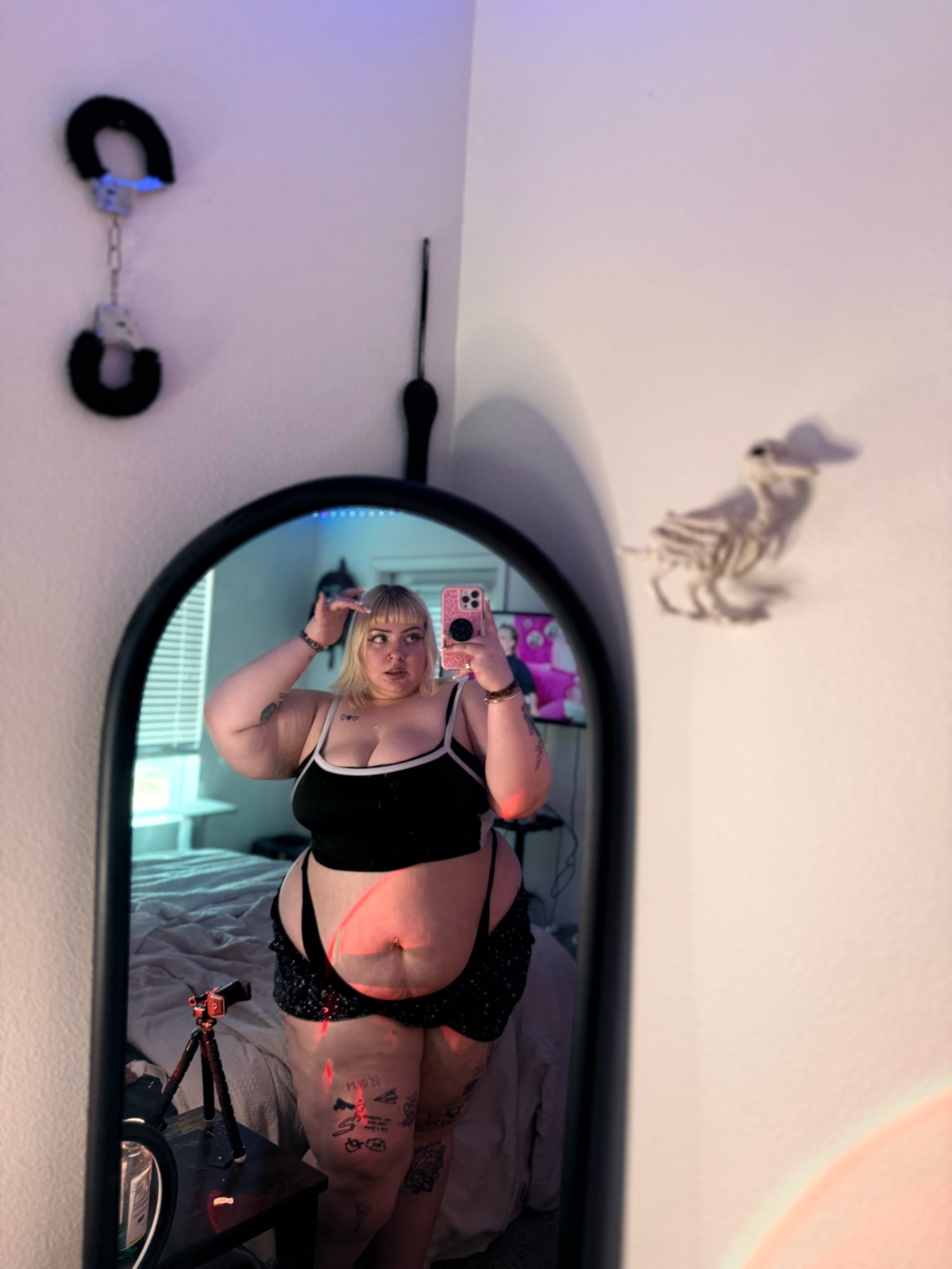 @shantellesworldd