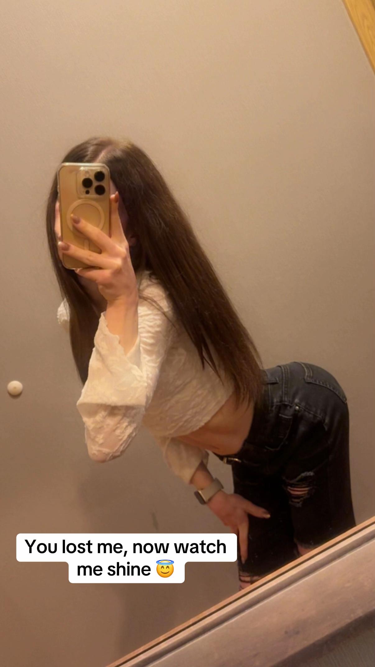 @Alyxsica