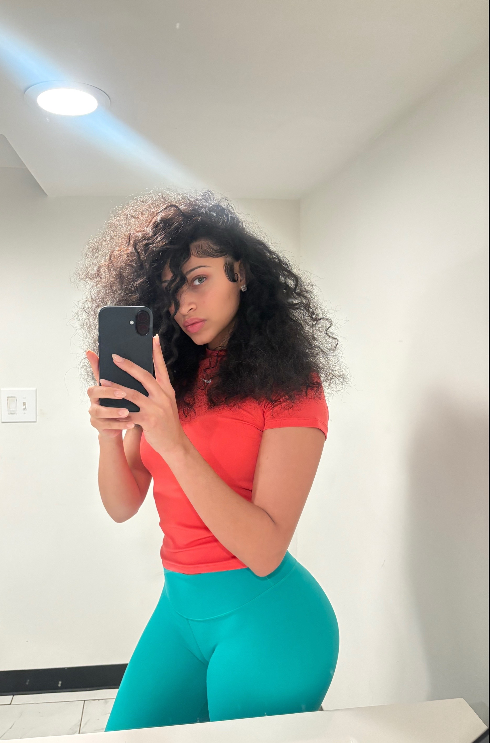 @Sballa_