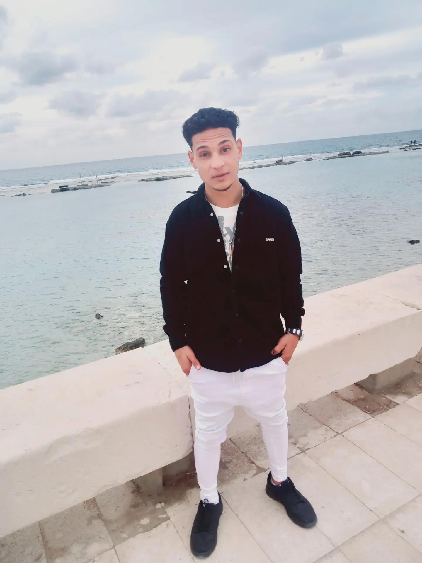 @على الله حكايتي