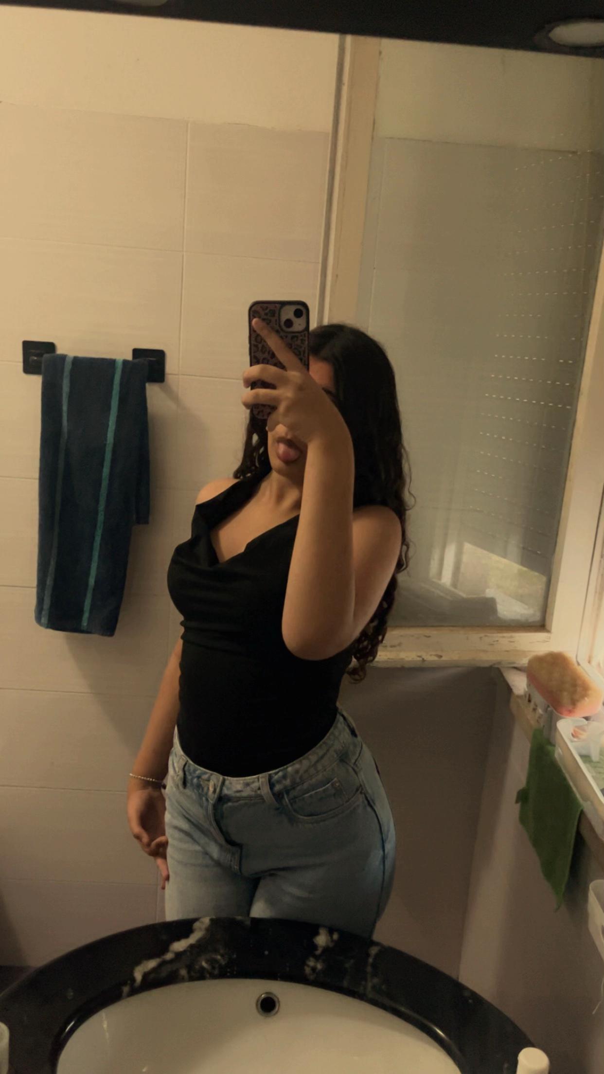 @𝐦;