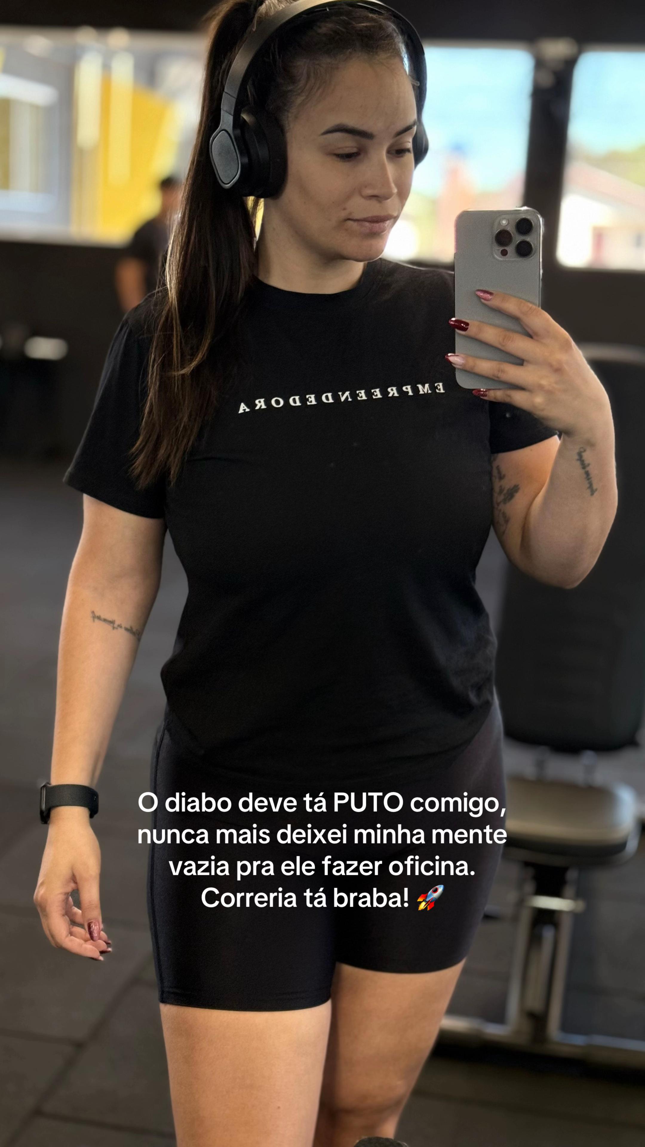 @Ju Oliveira