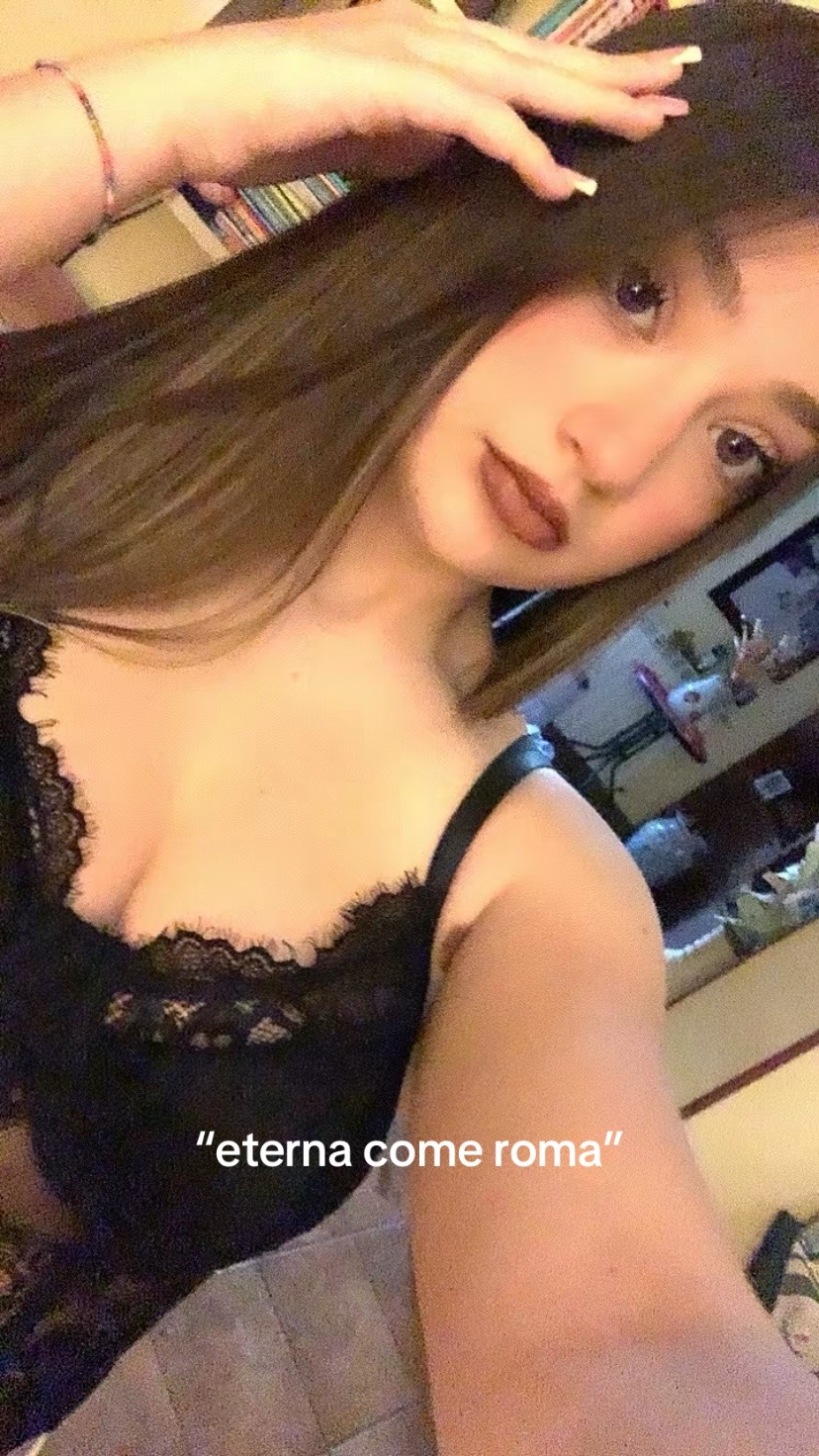 @S O F I A🖤
