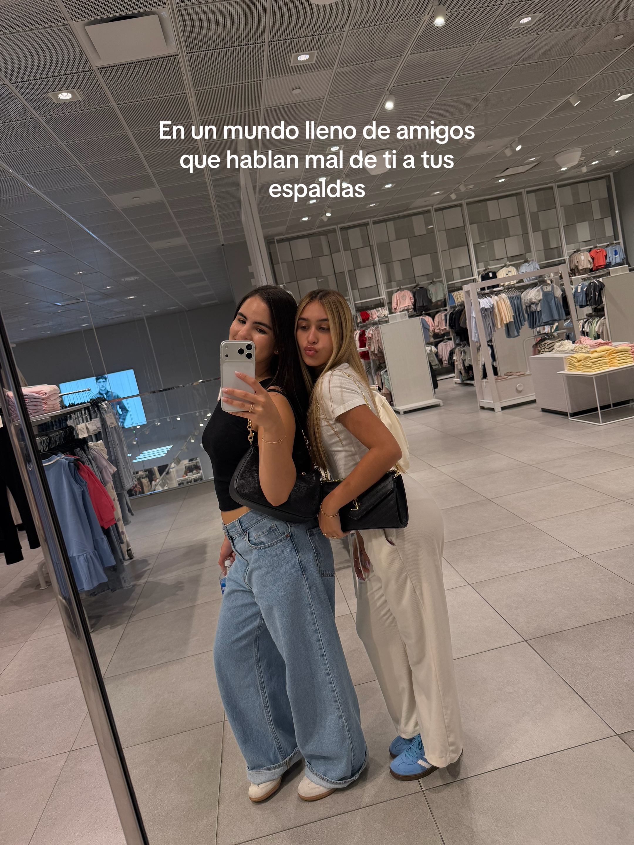 @Glo💋