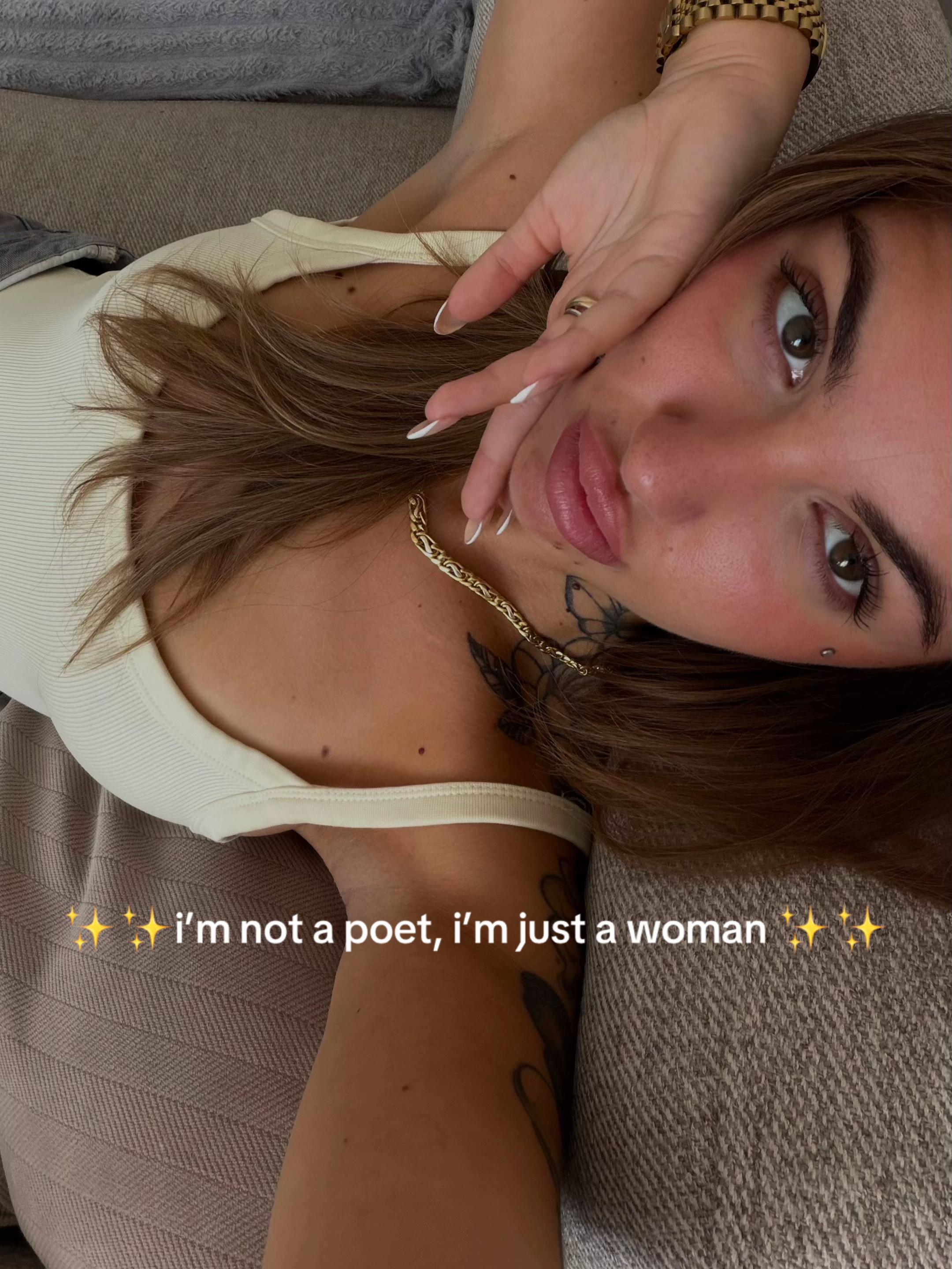 @deniseabiuso