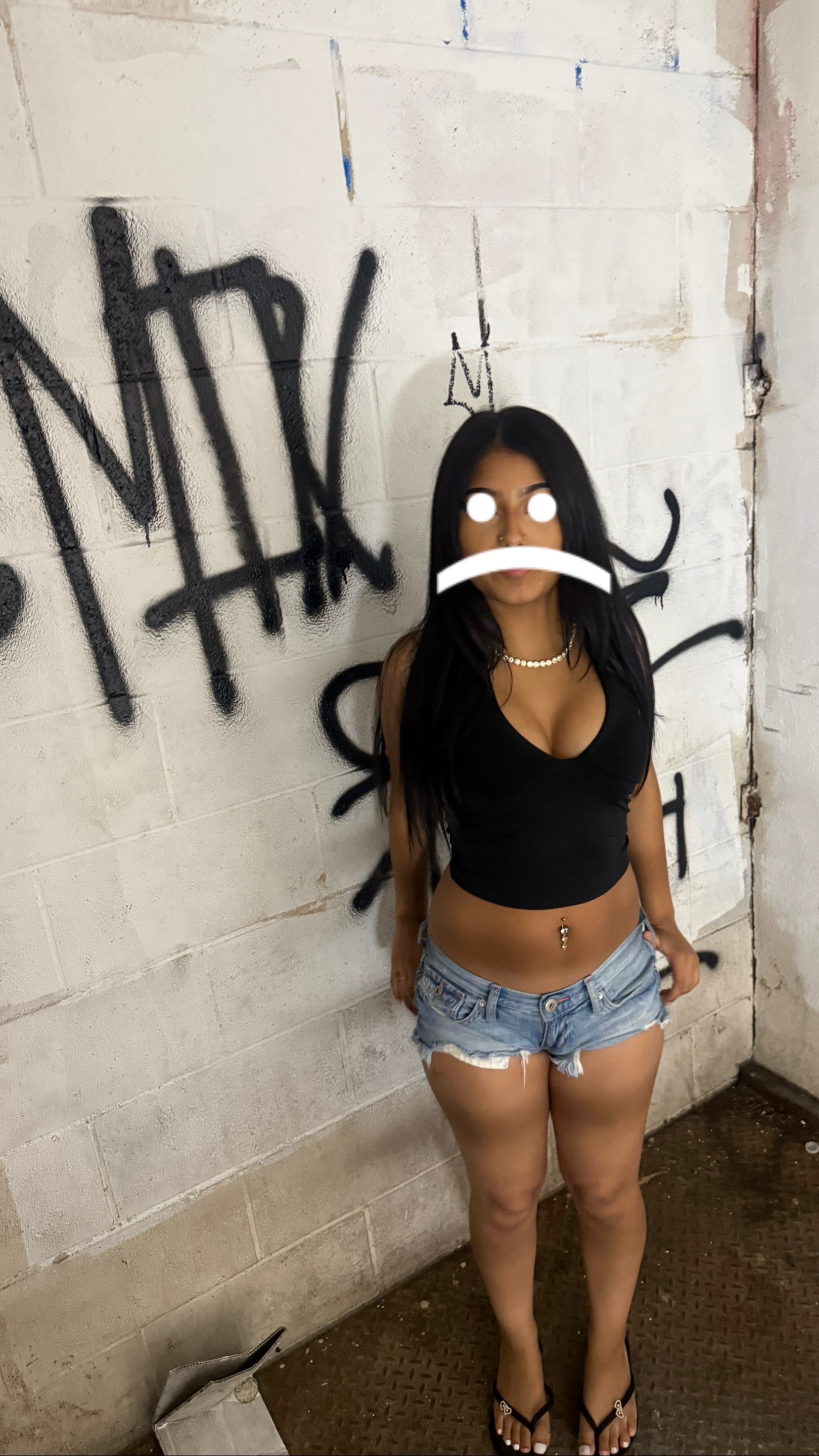 @⃟