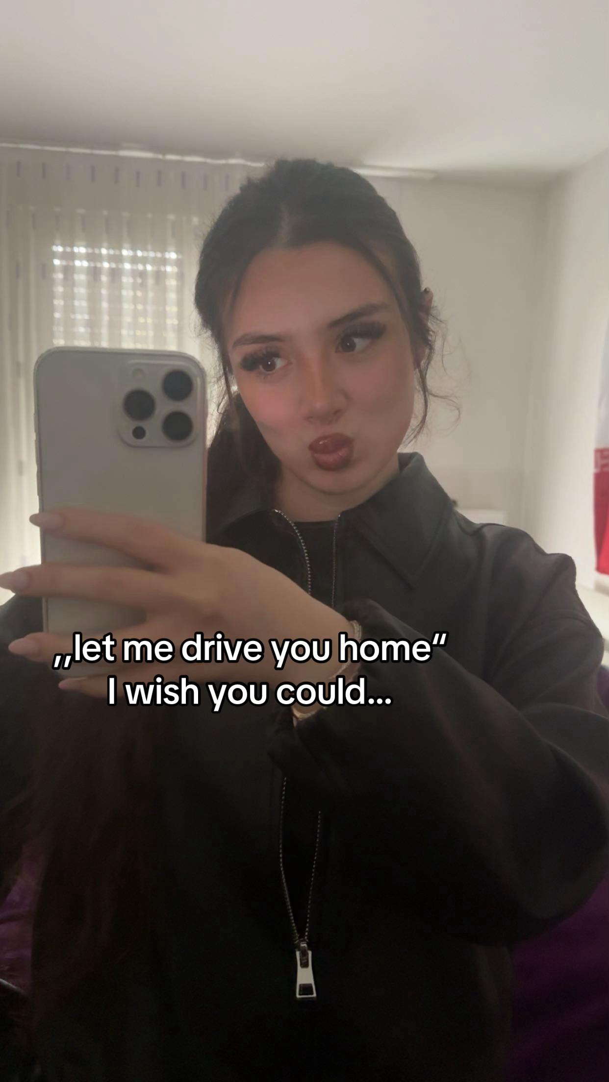 @melika