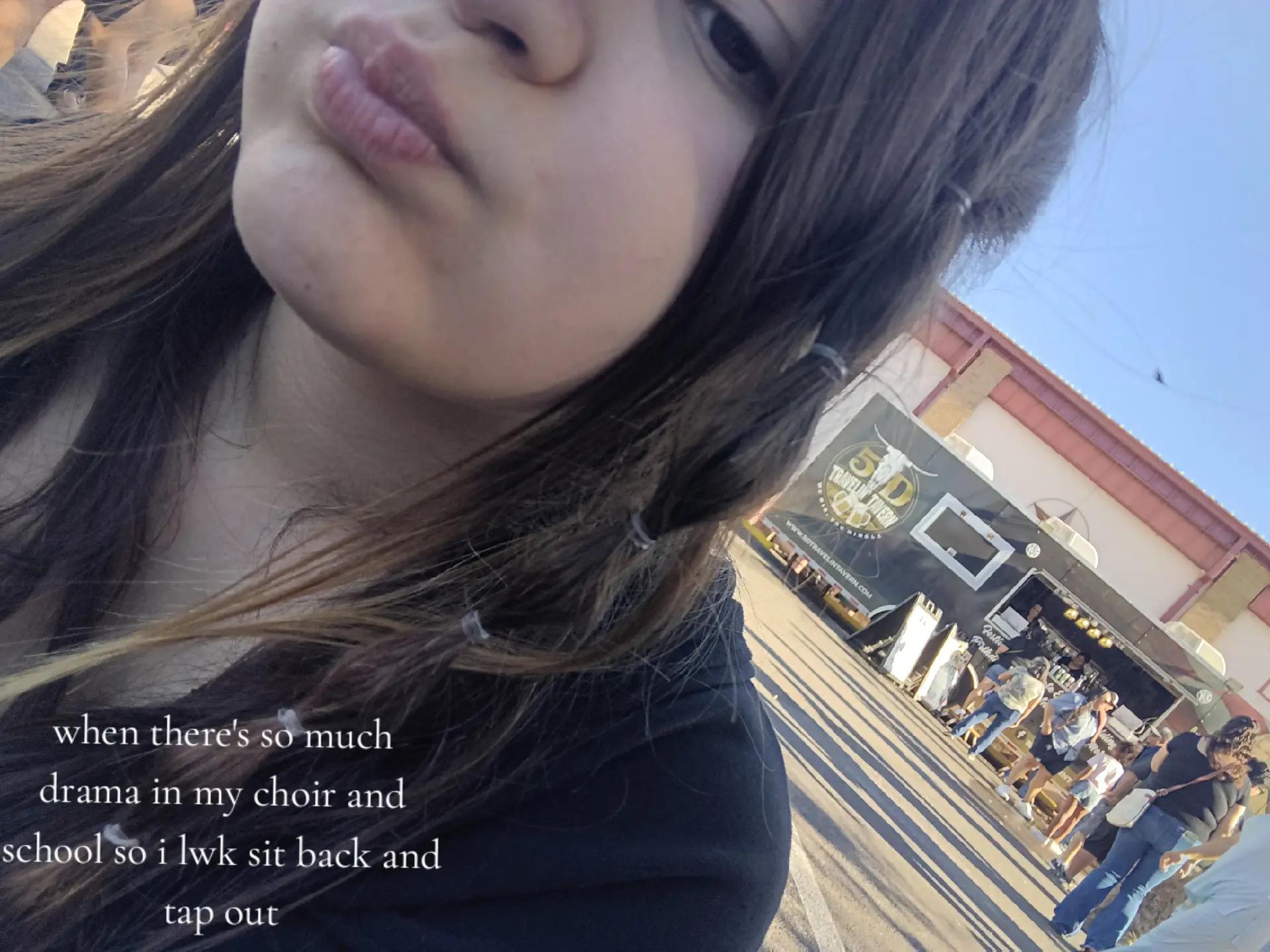 @`&deg;-~☆~-&deg;`