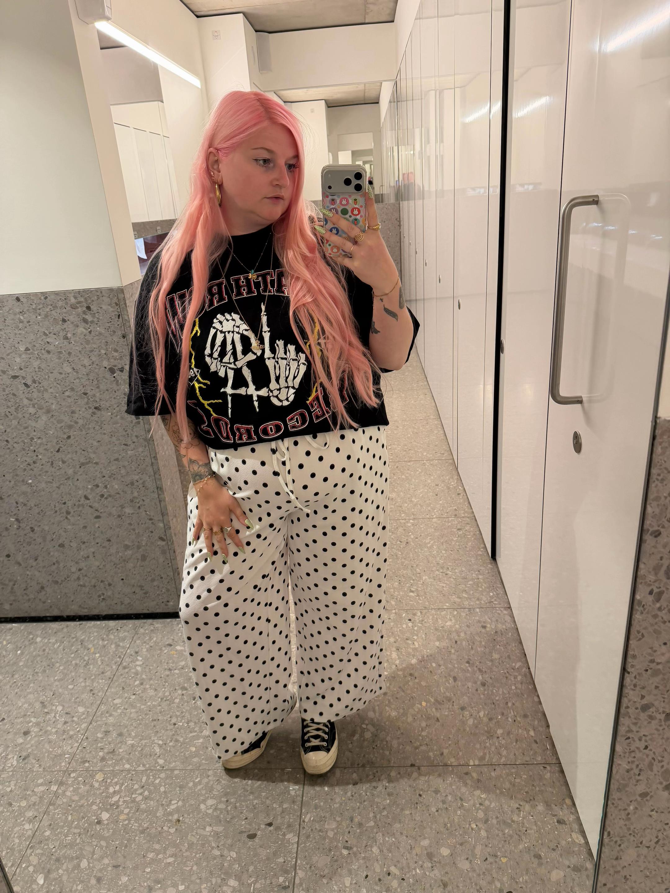 @Ellie&rsquo;s Edits 🍒💫🧚🏻&zwj;♀️