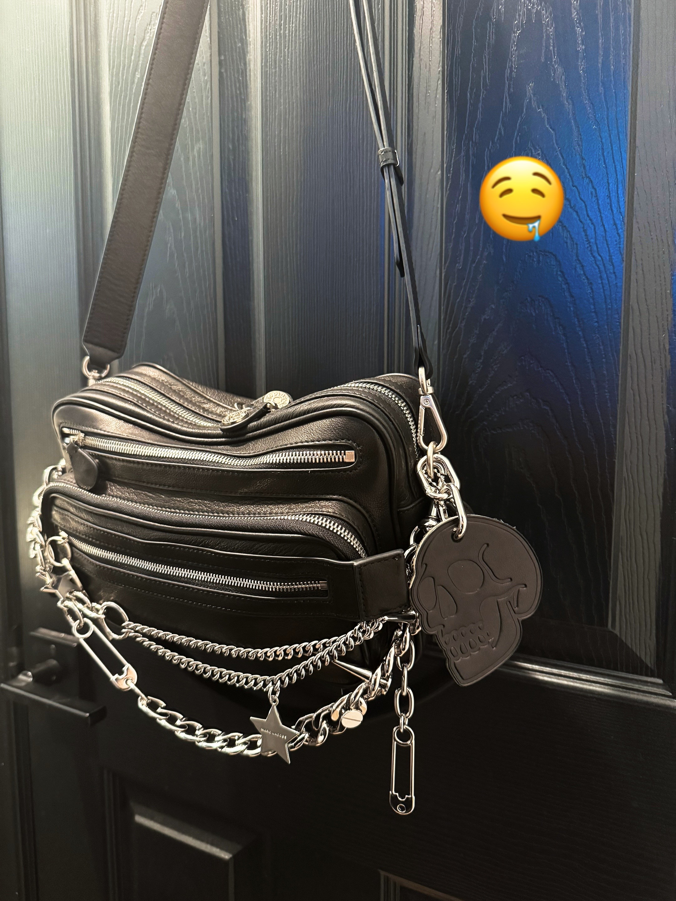 @𝕮𝖆𝖙𝖗𝖎𝖓𝖆 🖤🧷🕷️