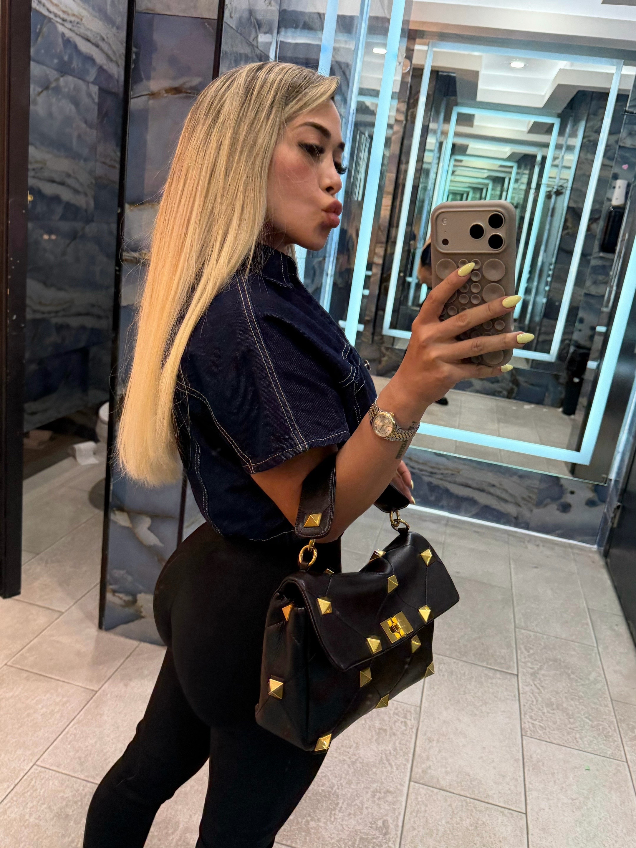 @Renata Garza