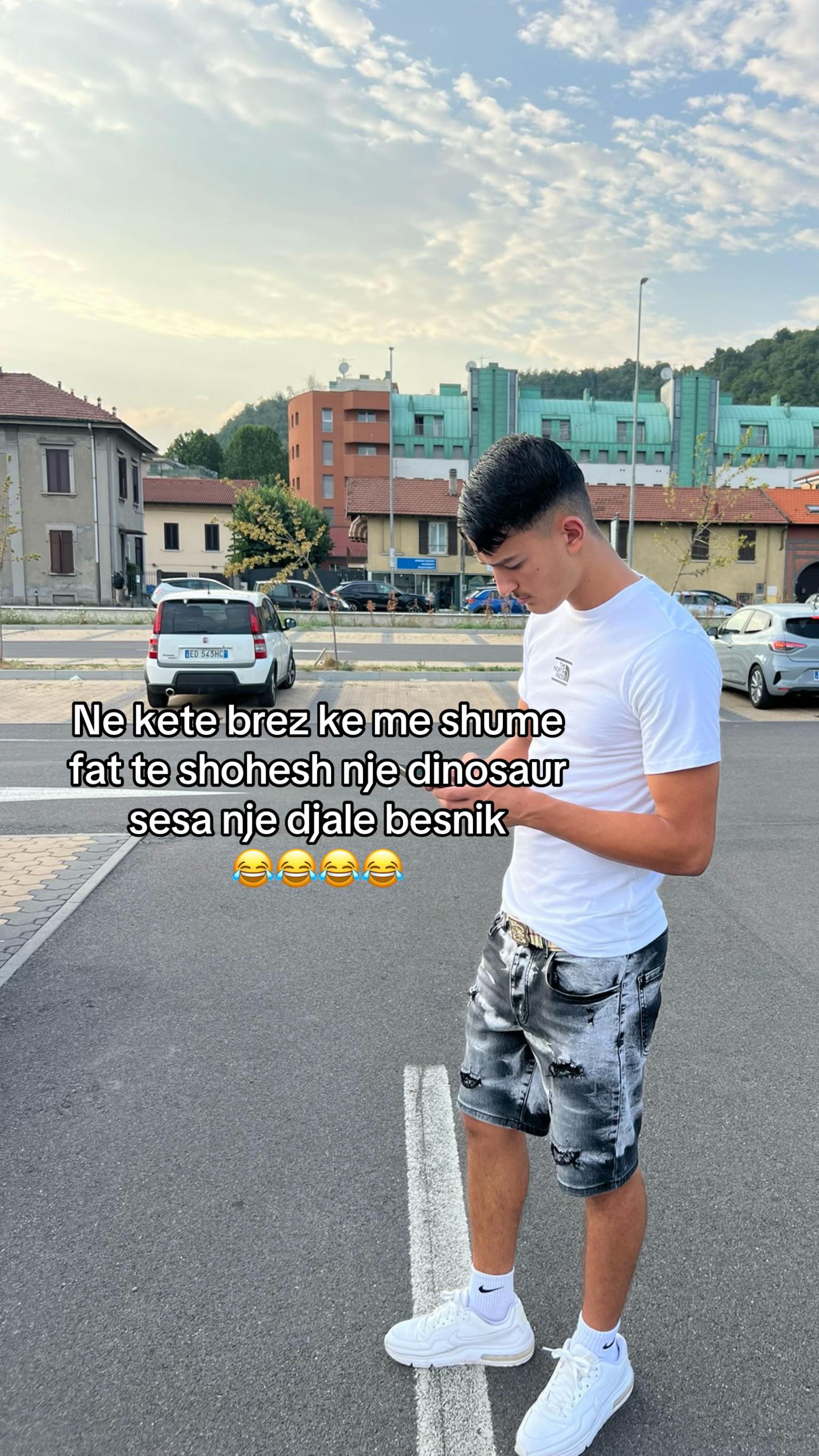 @🇦🇱