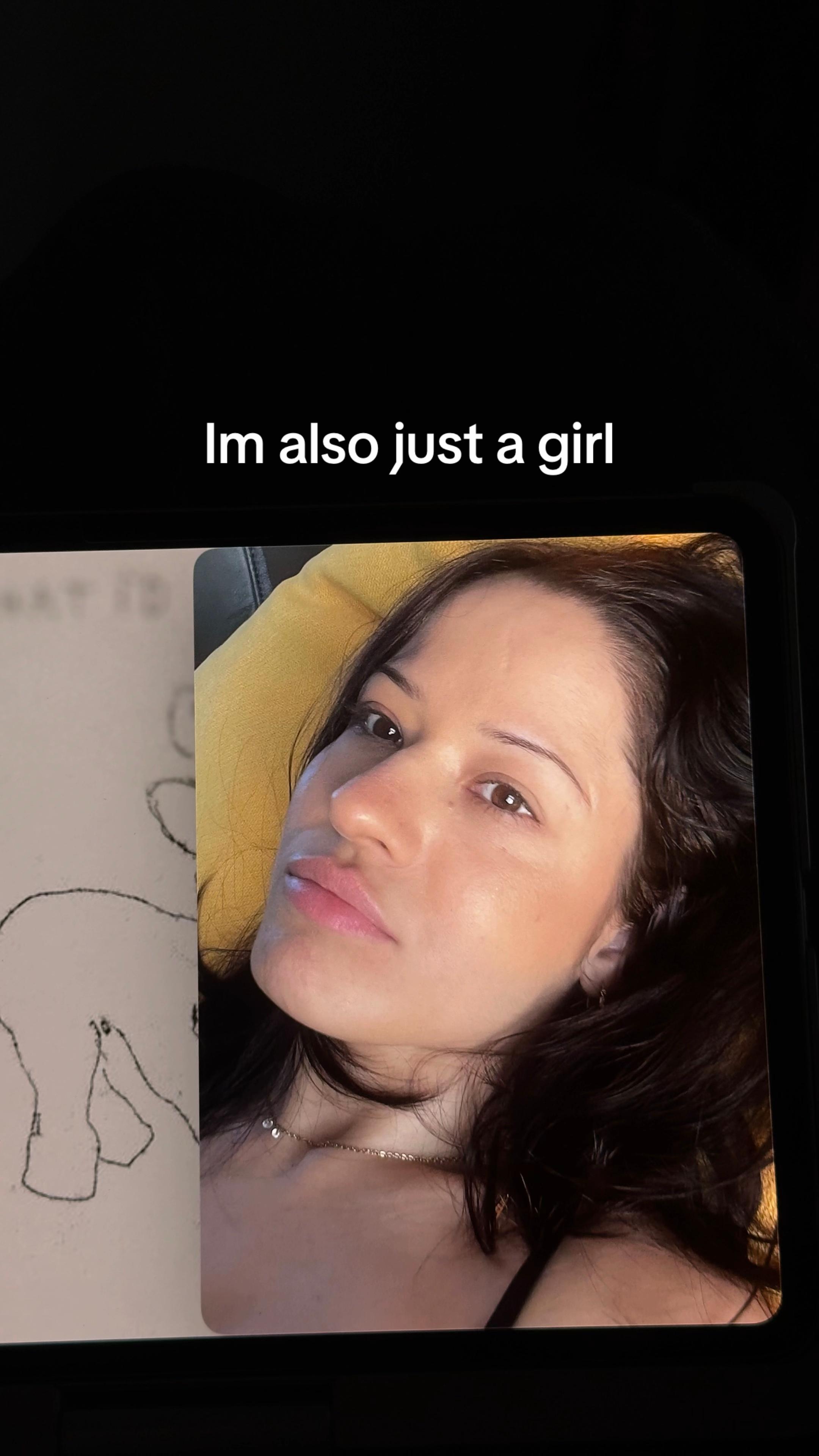 @■