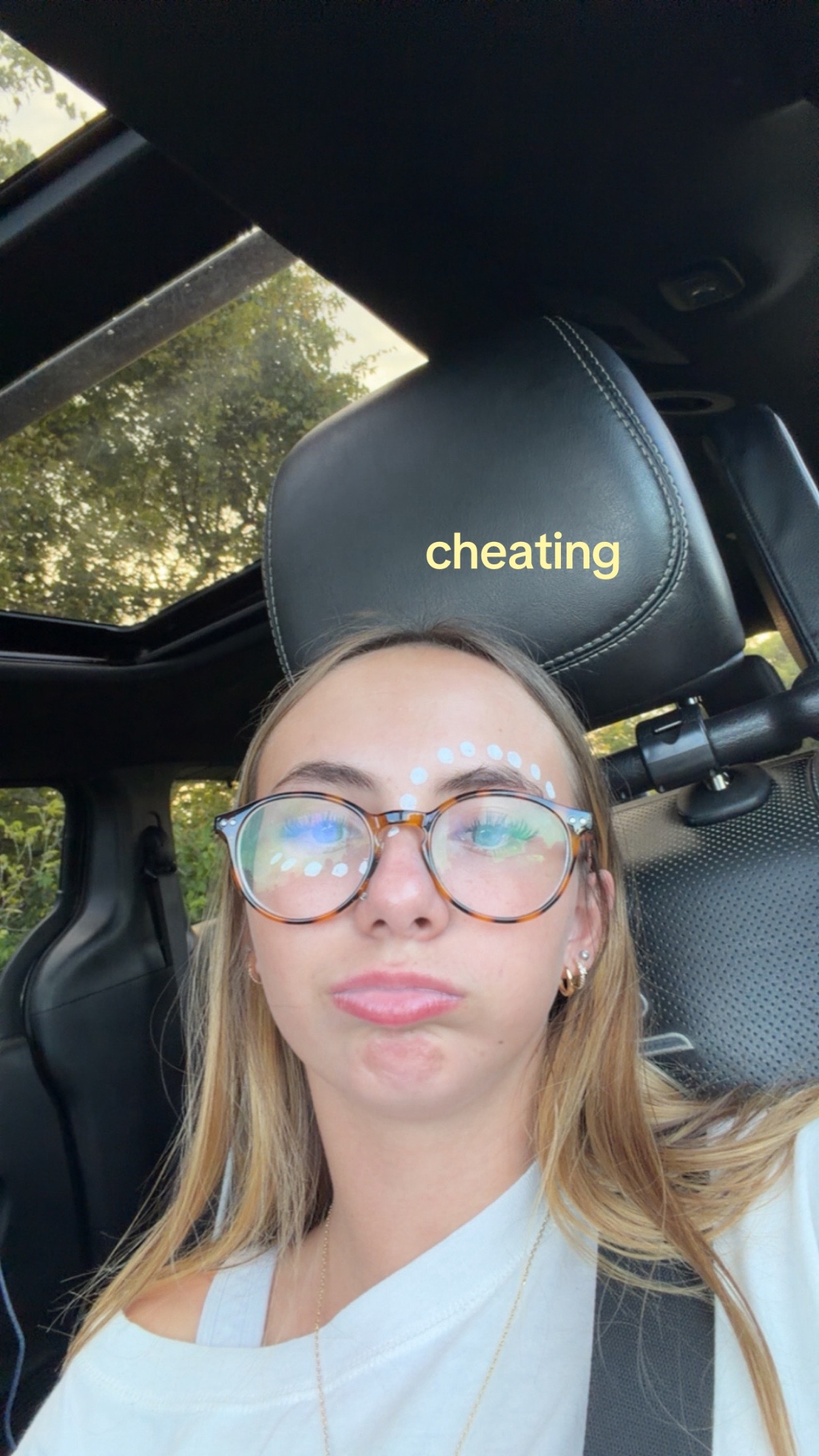 @???