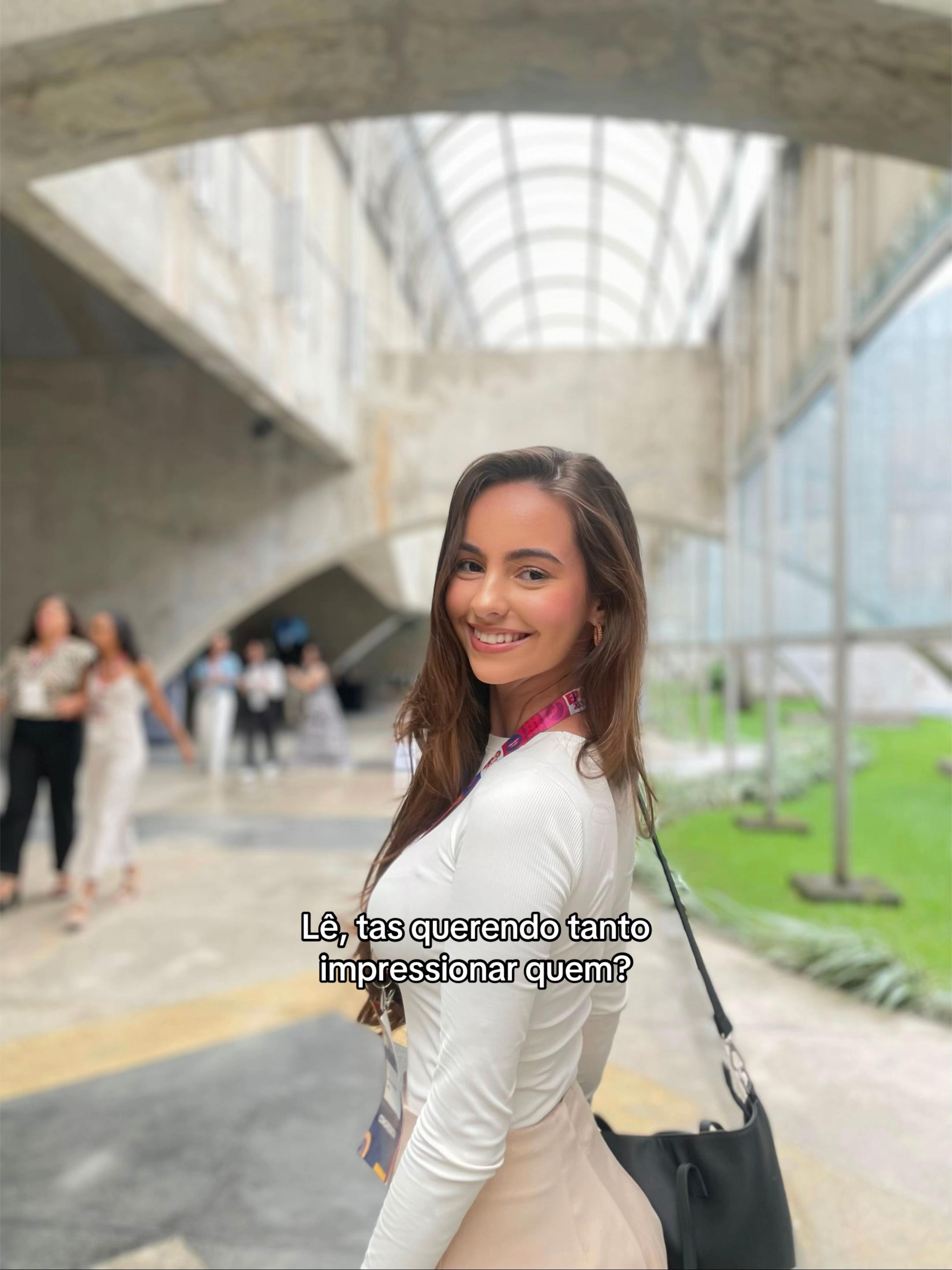@Letícia