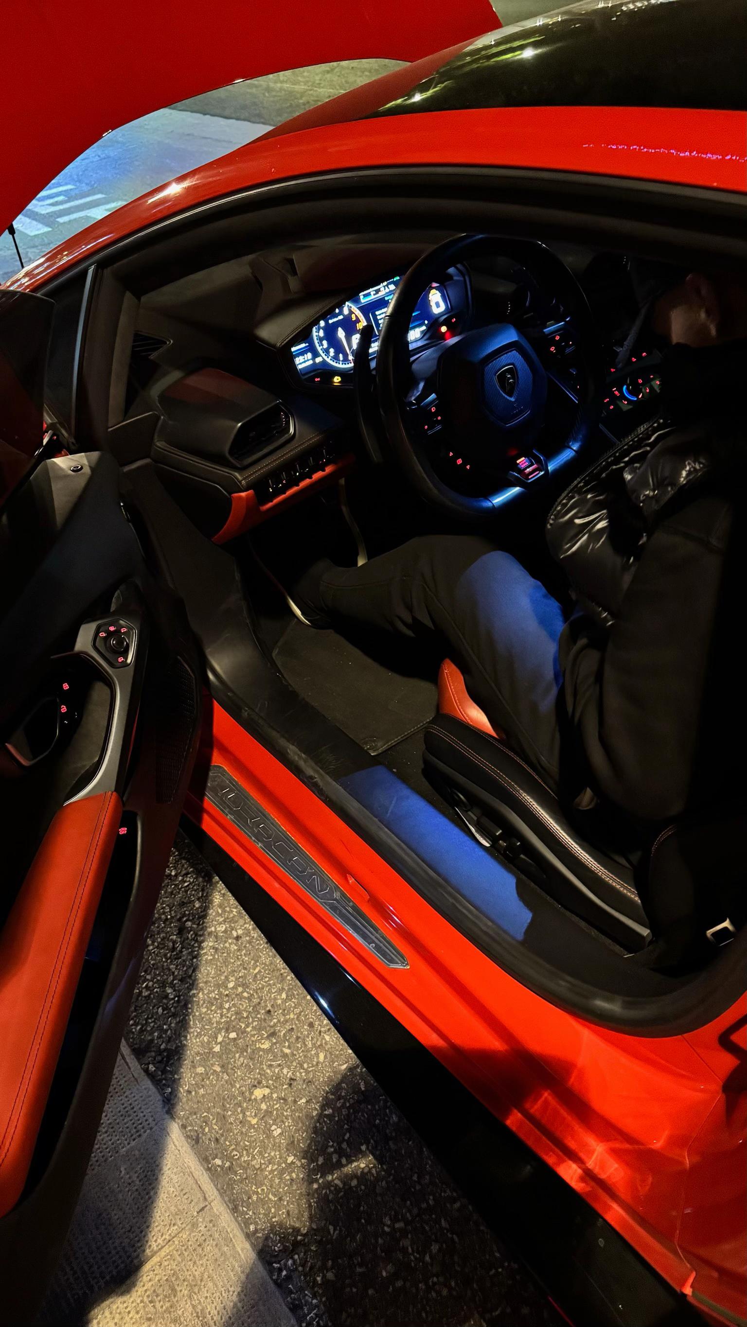 @𝗖&middot;𝗠𝗭𝗚