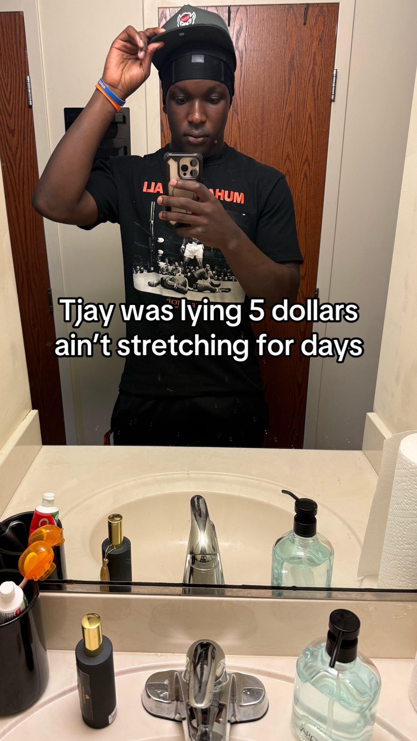 @Sy