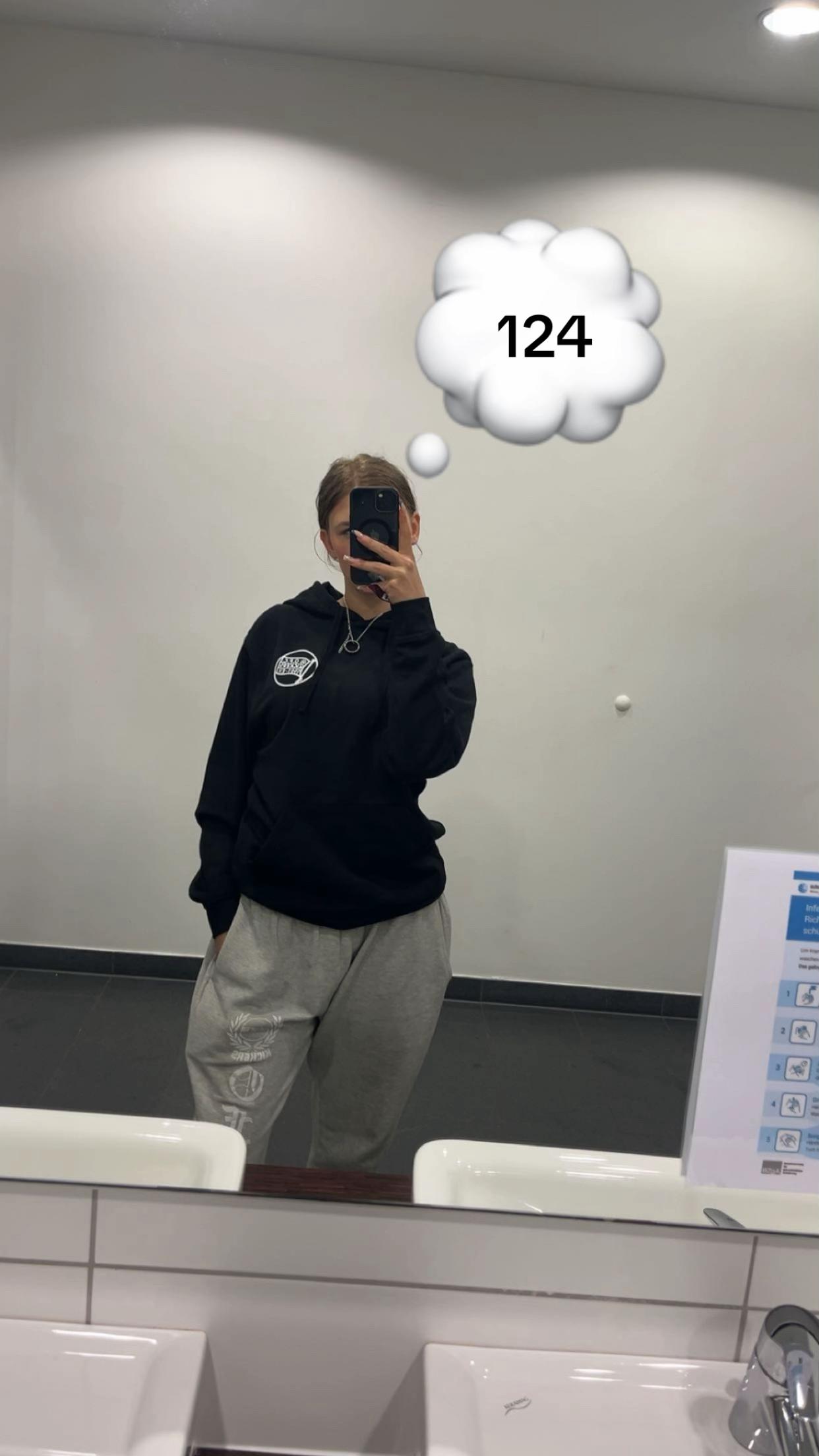 @sophie18_off