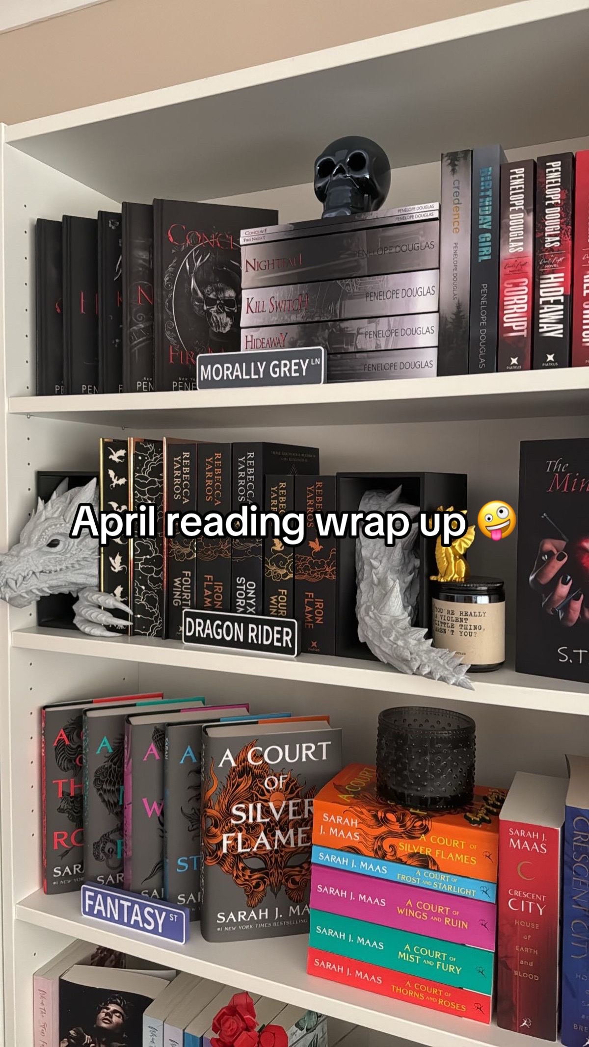 @Erica 📚✨