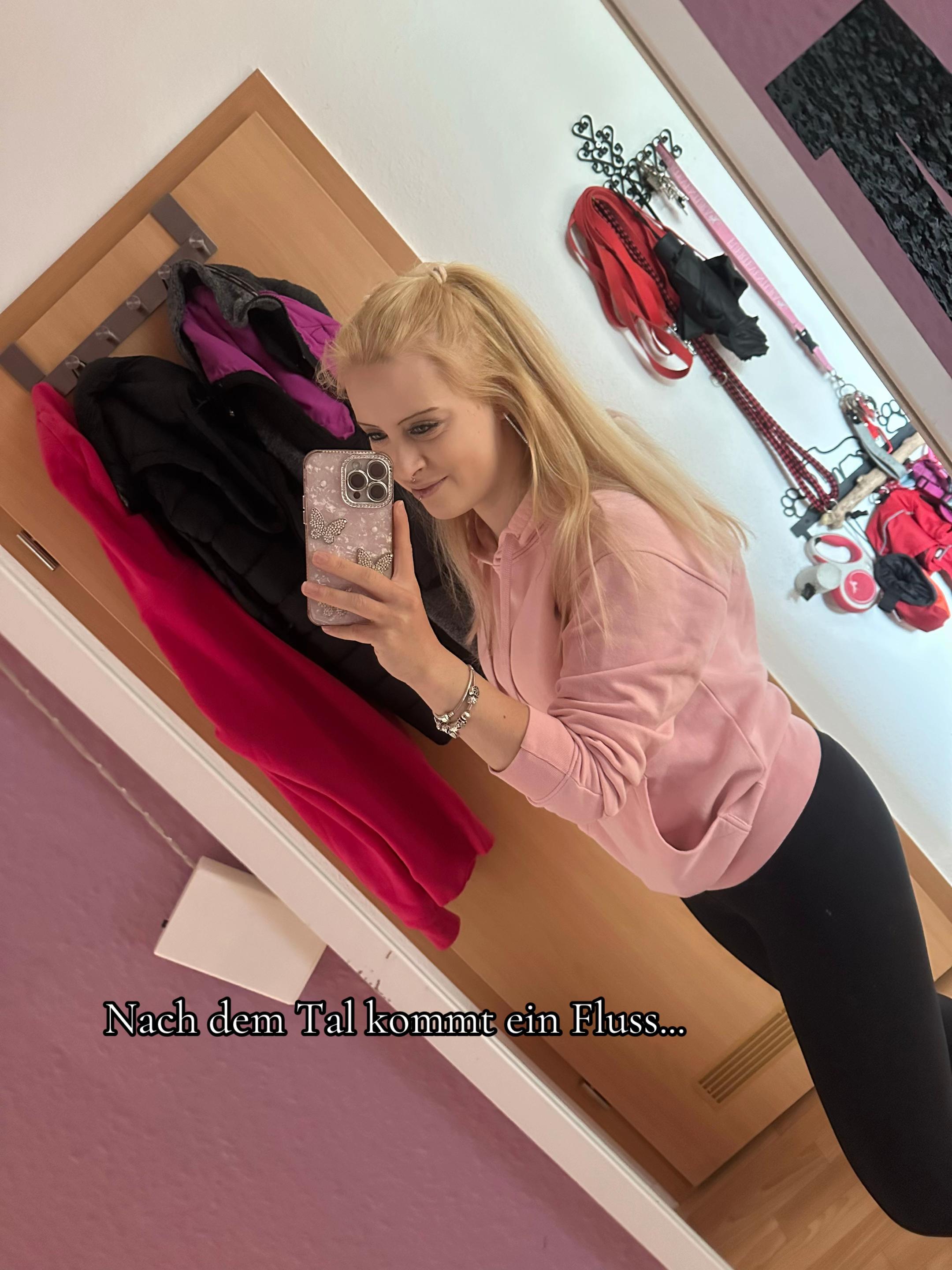 @𝑩𝒍𝒐𝒏𝒅𝒊