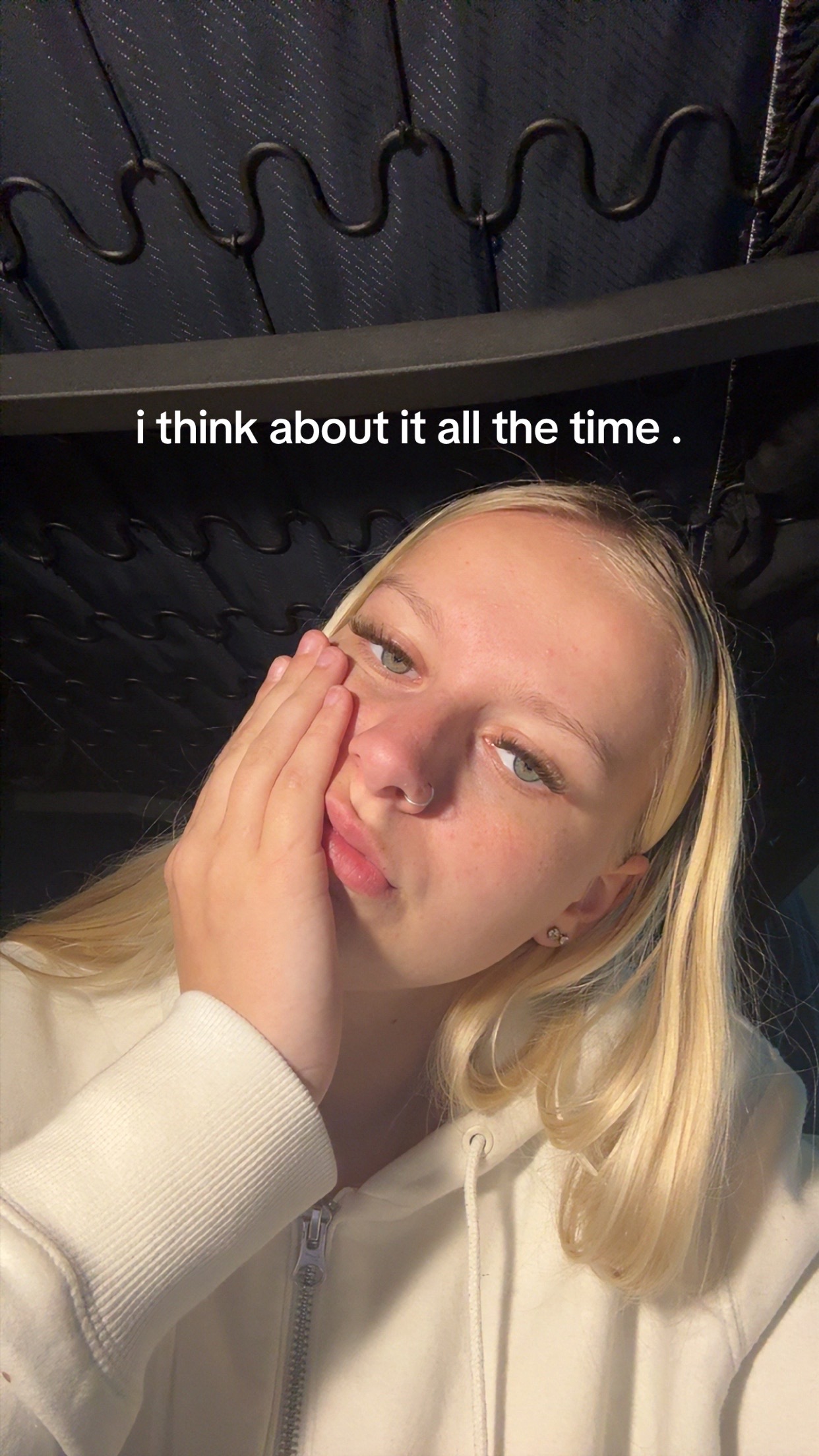 @👽