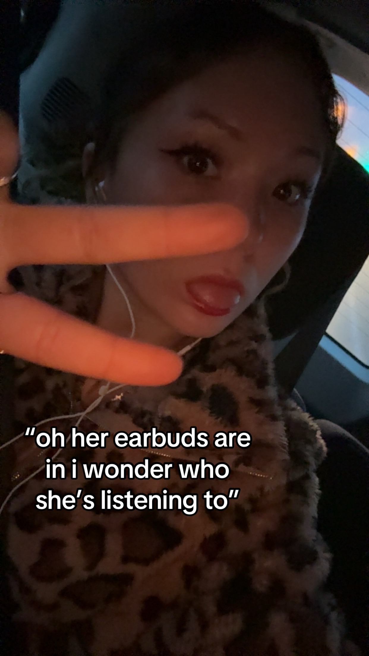 @izzypeasylemonsqueezy