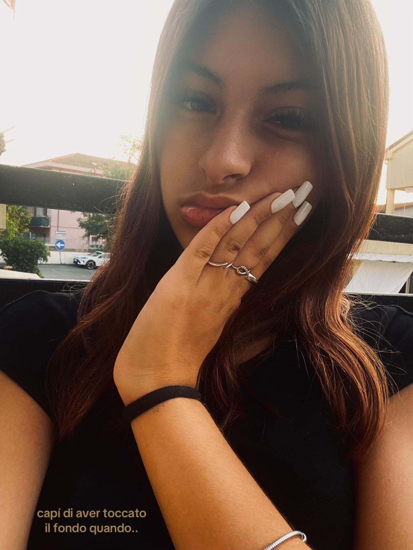 @🎭