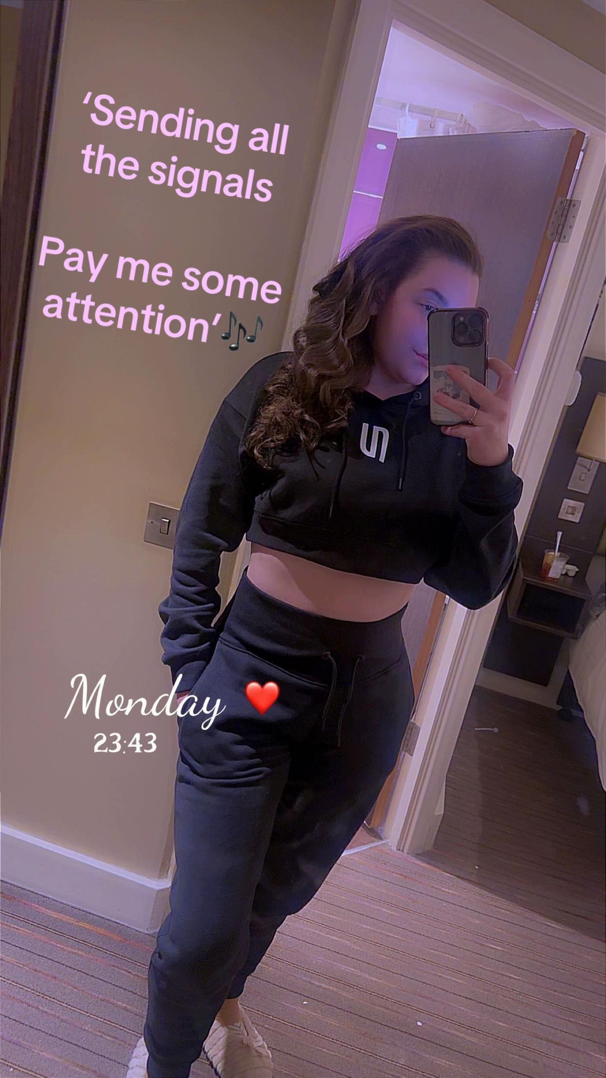 @Chels McHodg🌺
