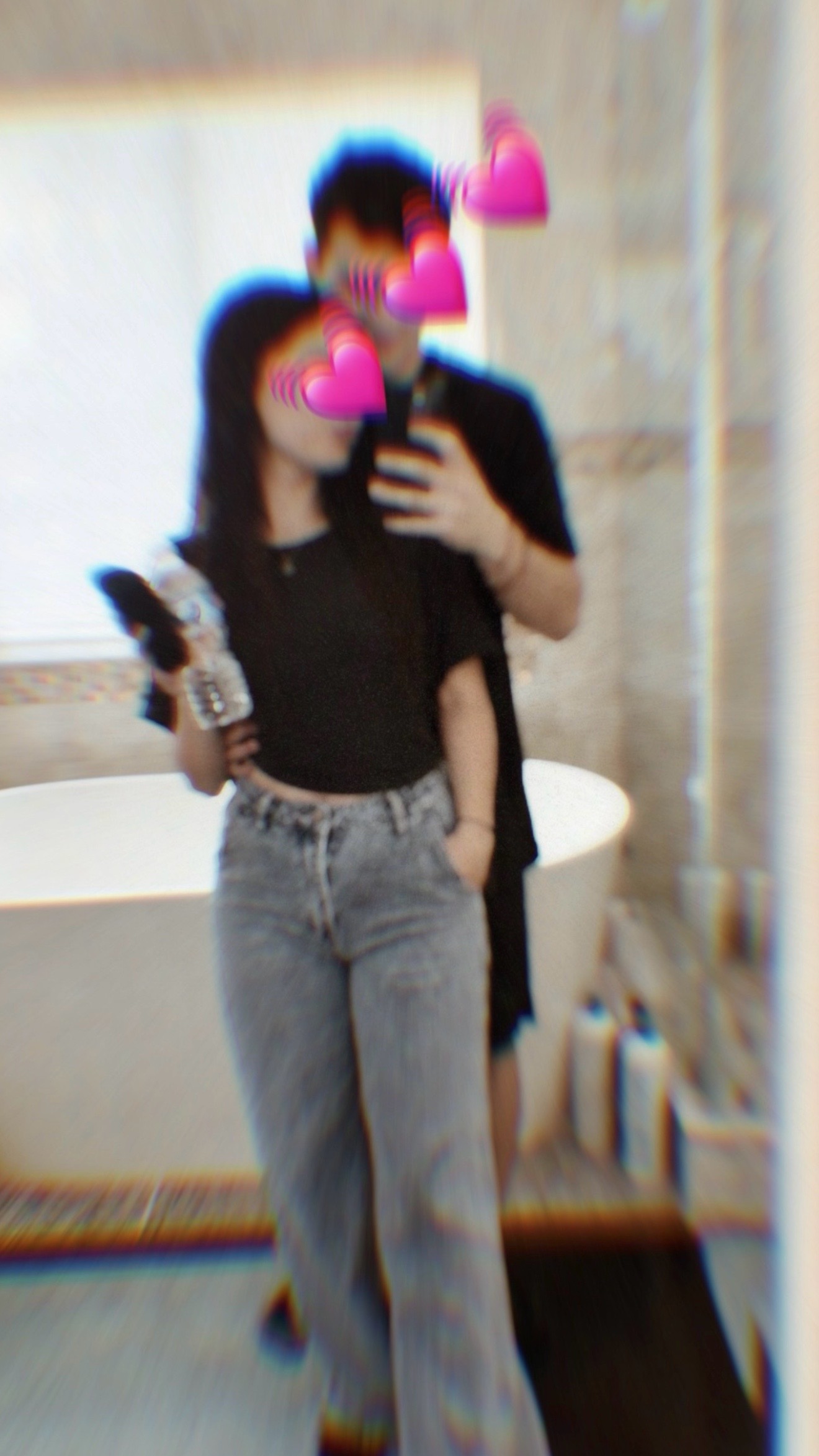@￴￴