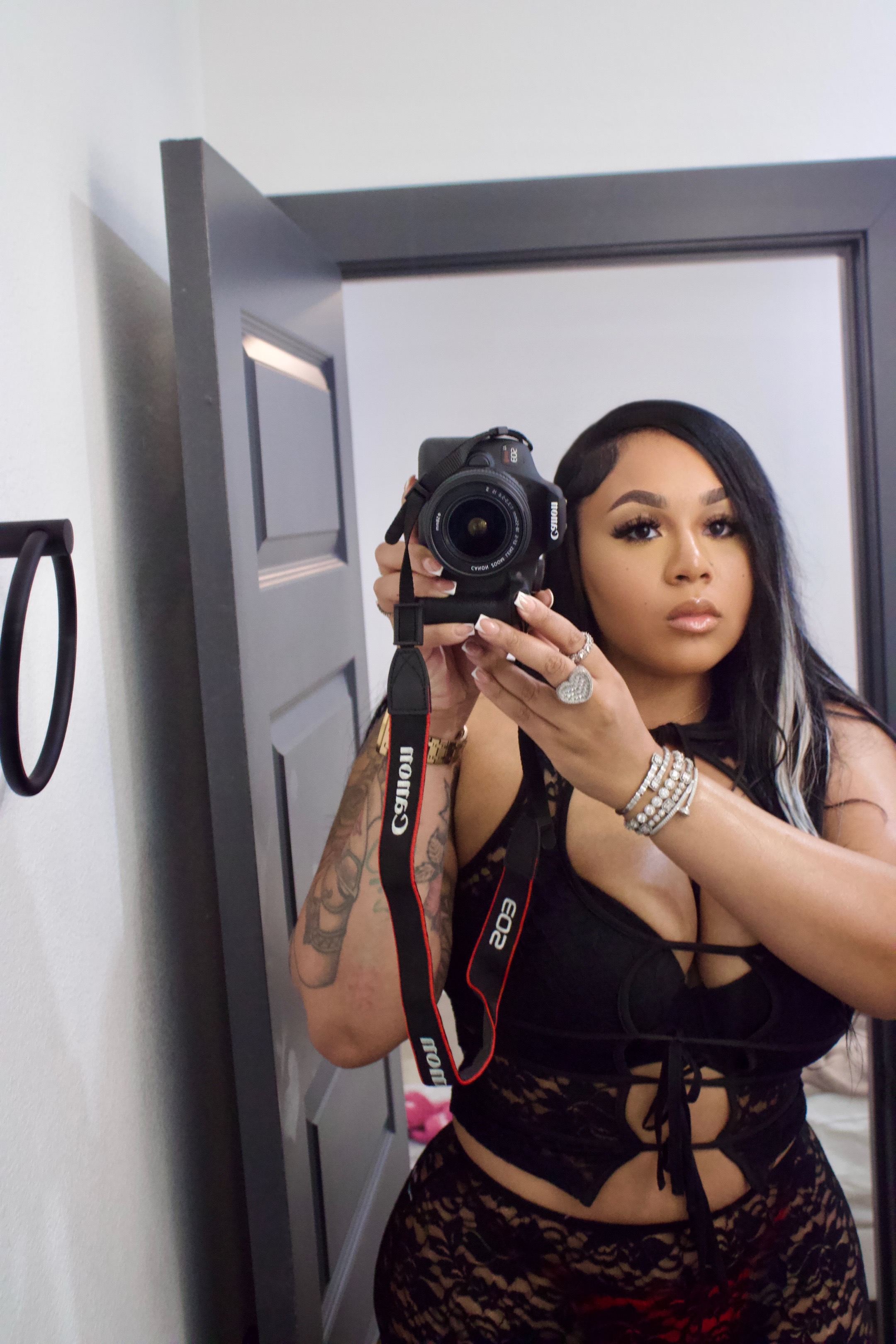 @theprettymyia