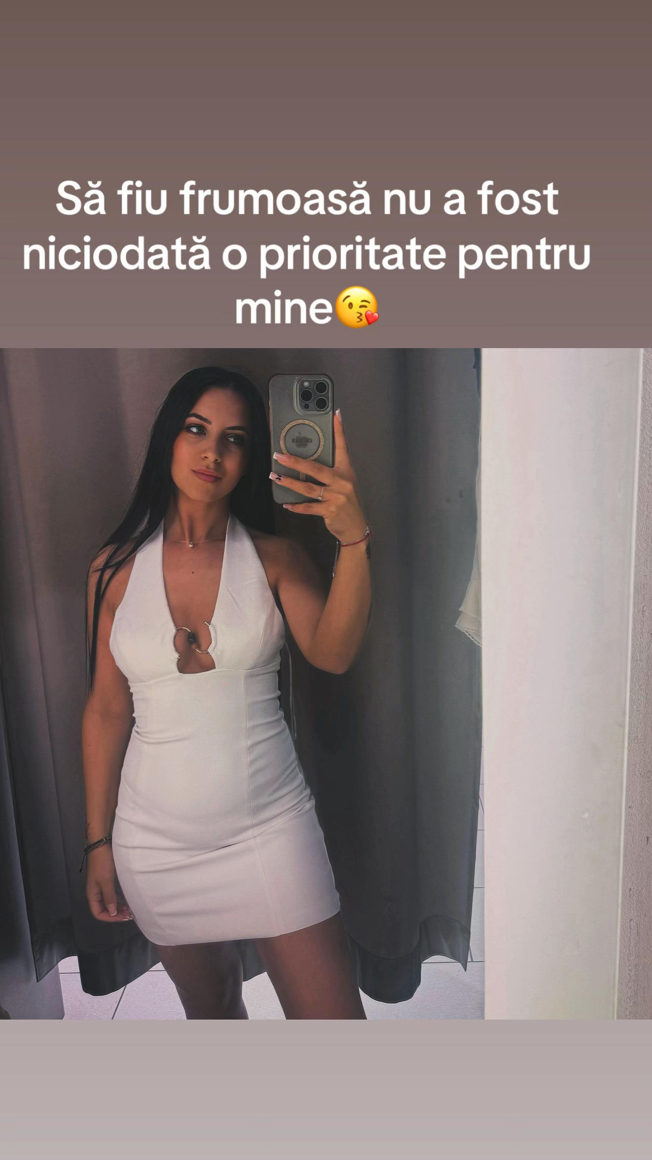 @SimonnaElena