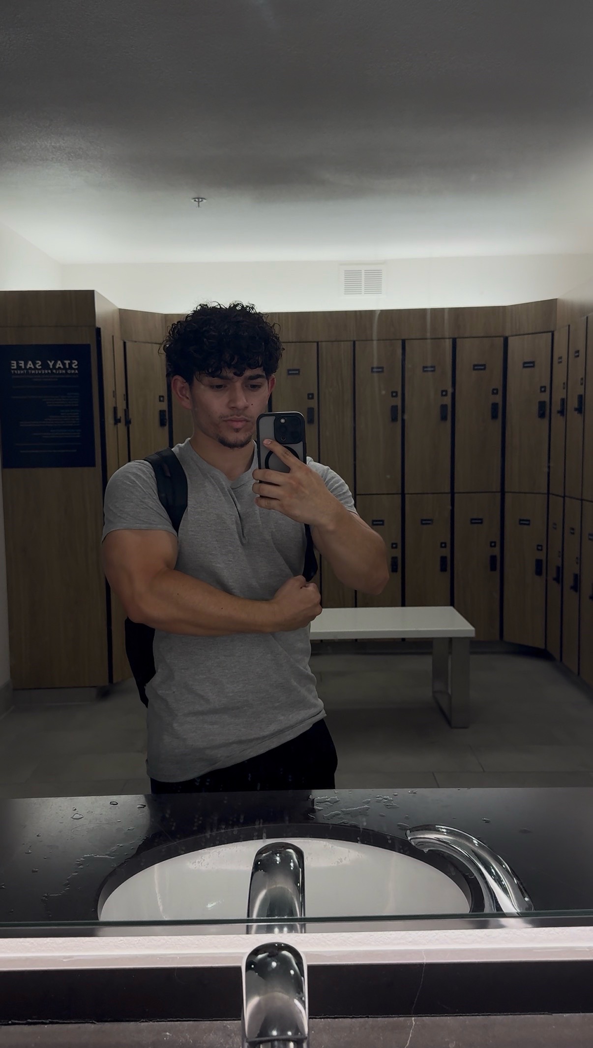 @jonnygoesgym
