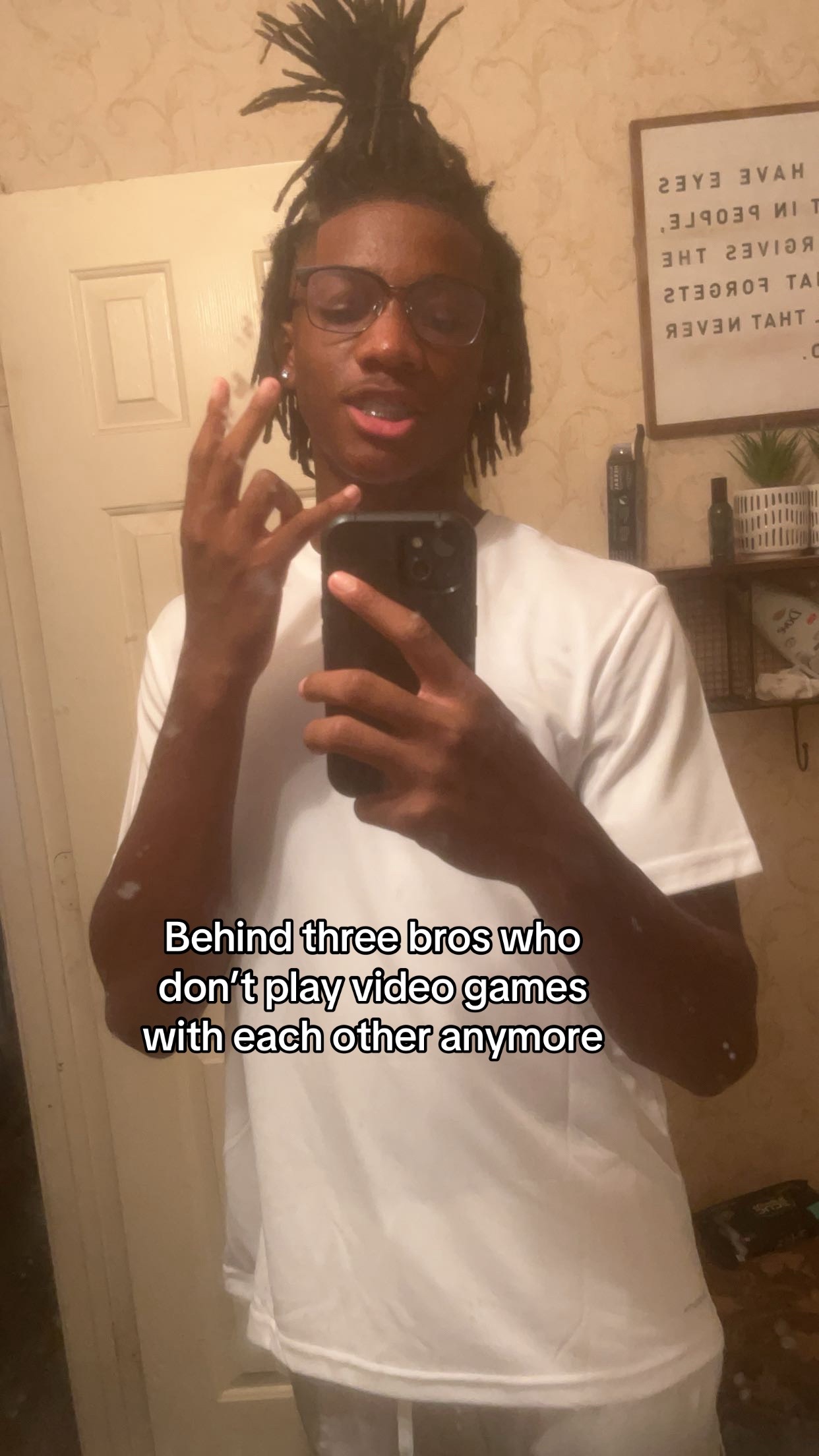 @⃟