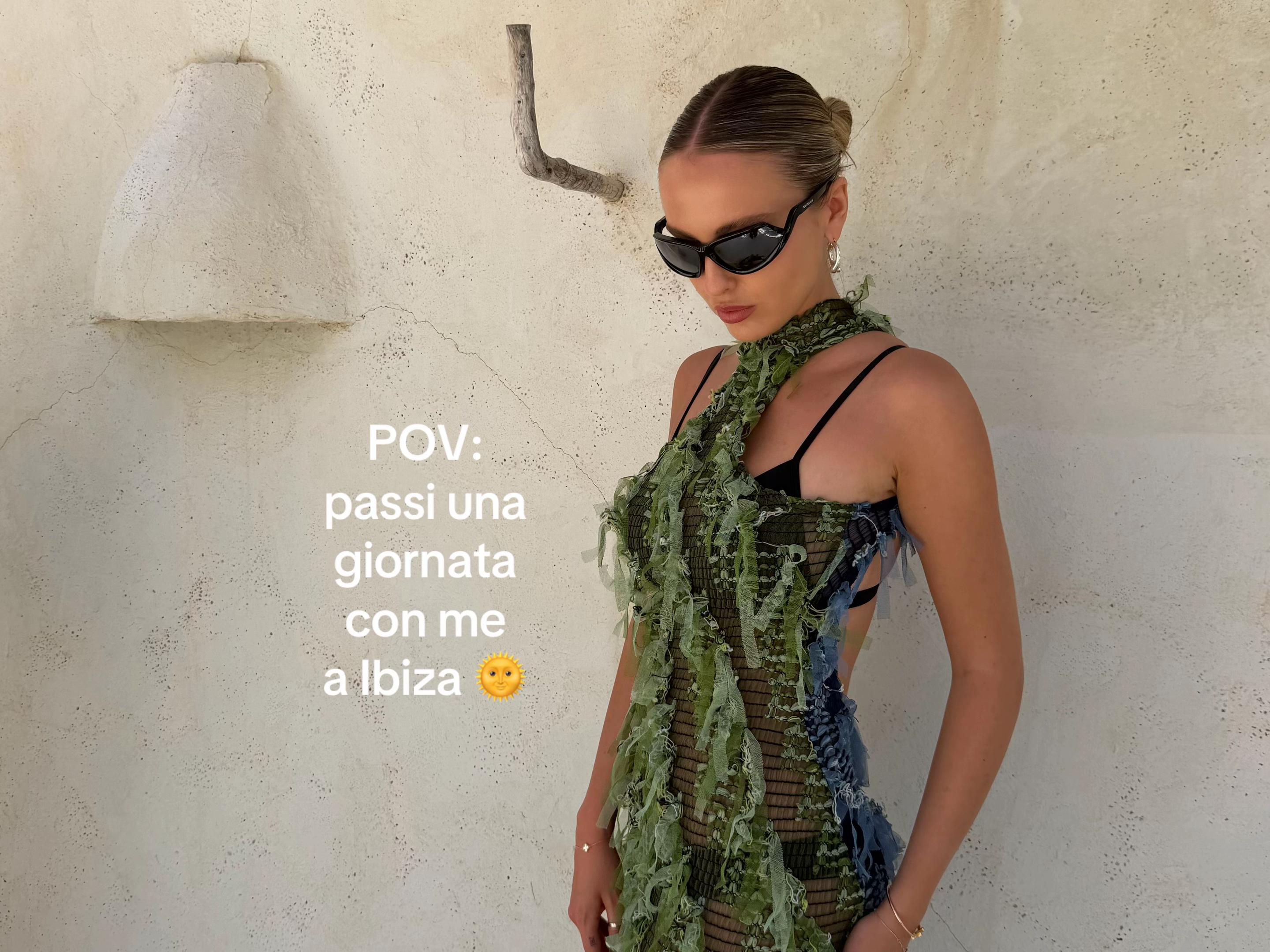 @LELIA