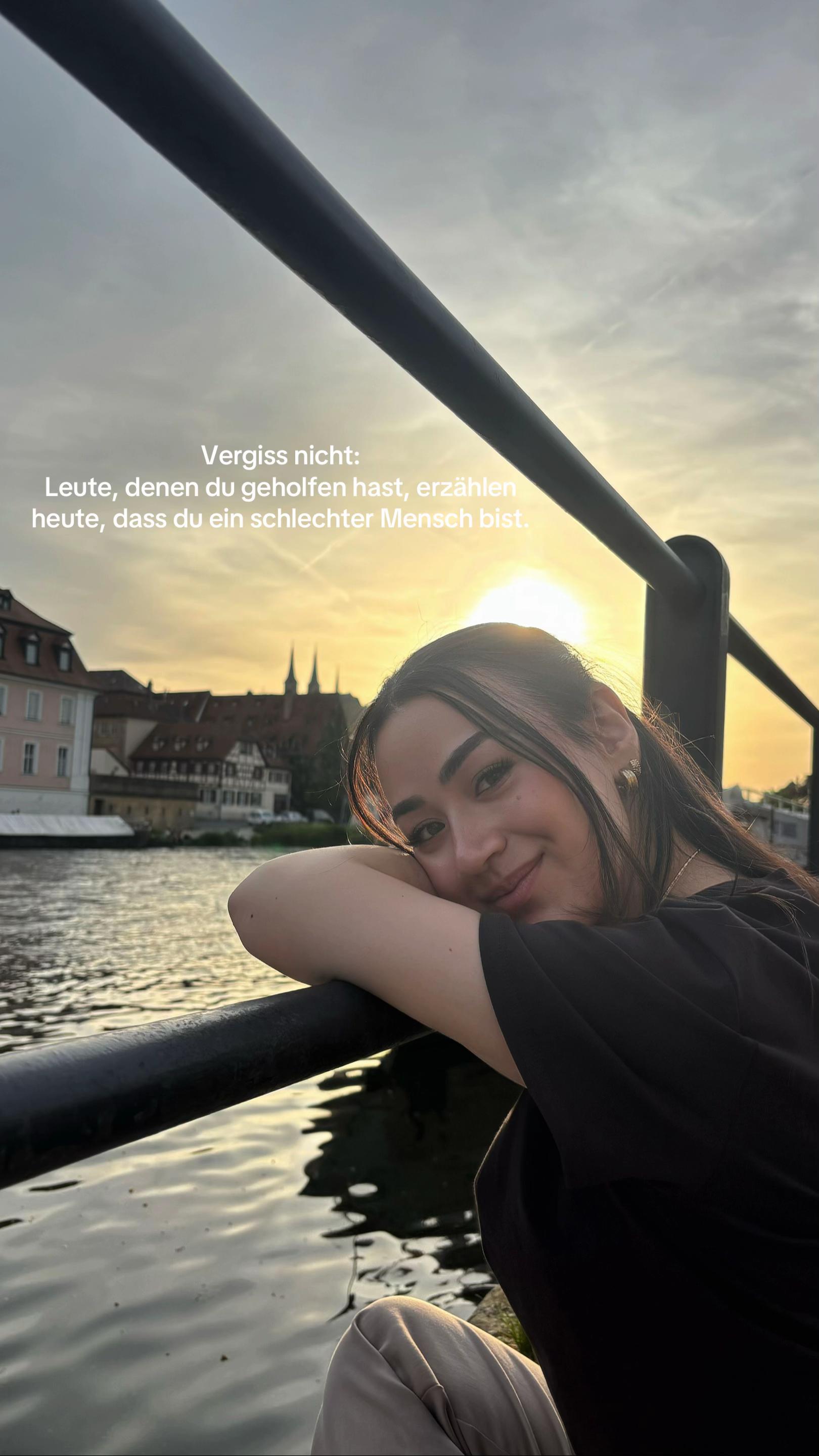 @büş🌷