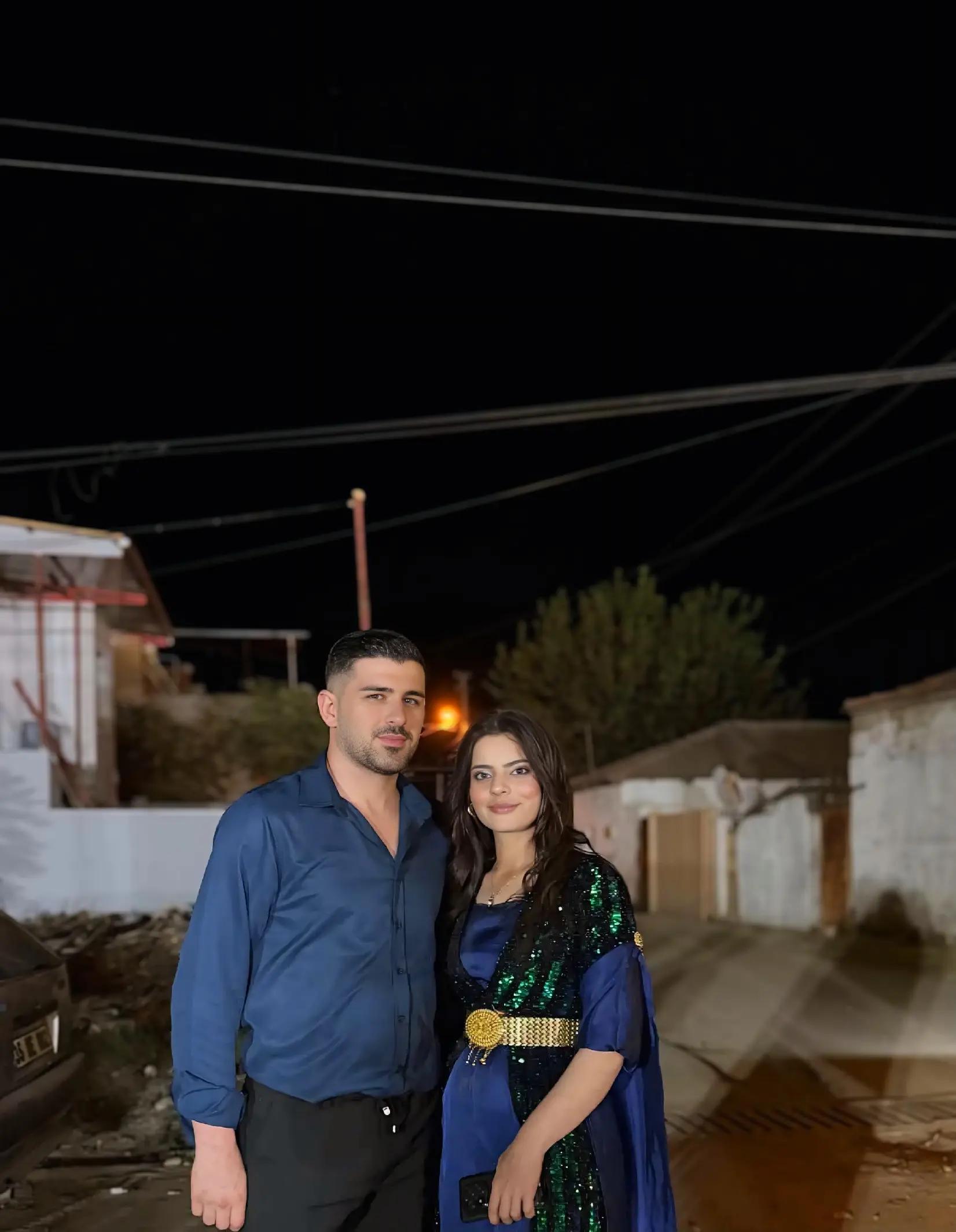 @emoş