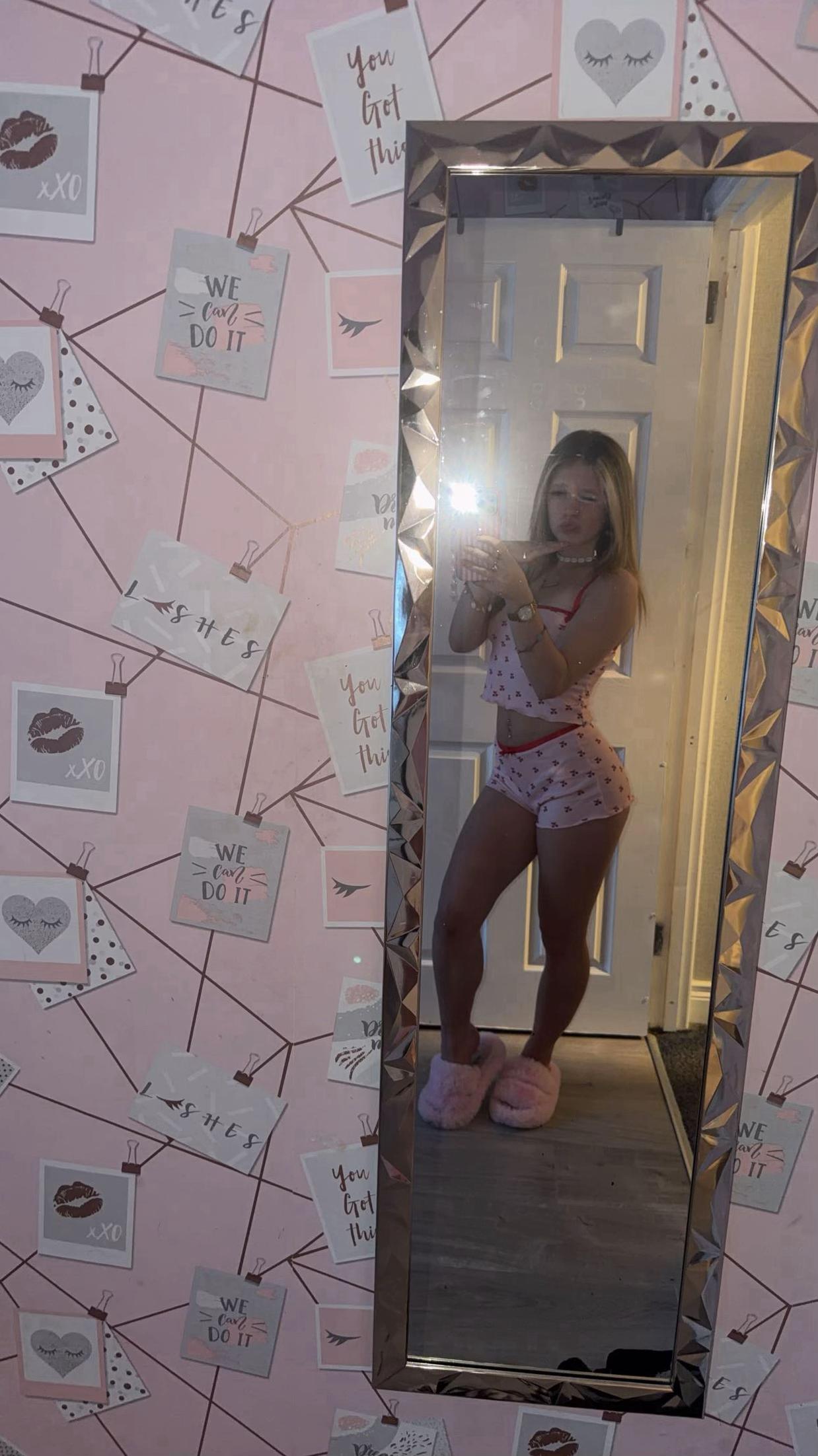 @𝑴𝑖𝑙𝑒𝑖𝑔ℎ𝑬𝑙𝑙𝑖𝑜𝑡𝑡🎀